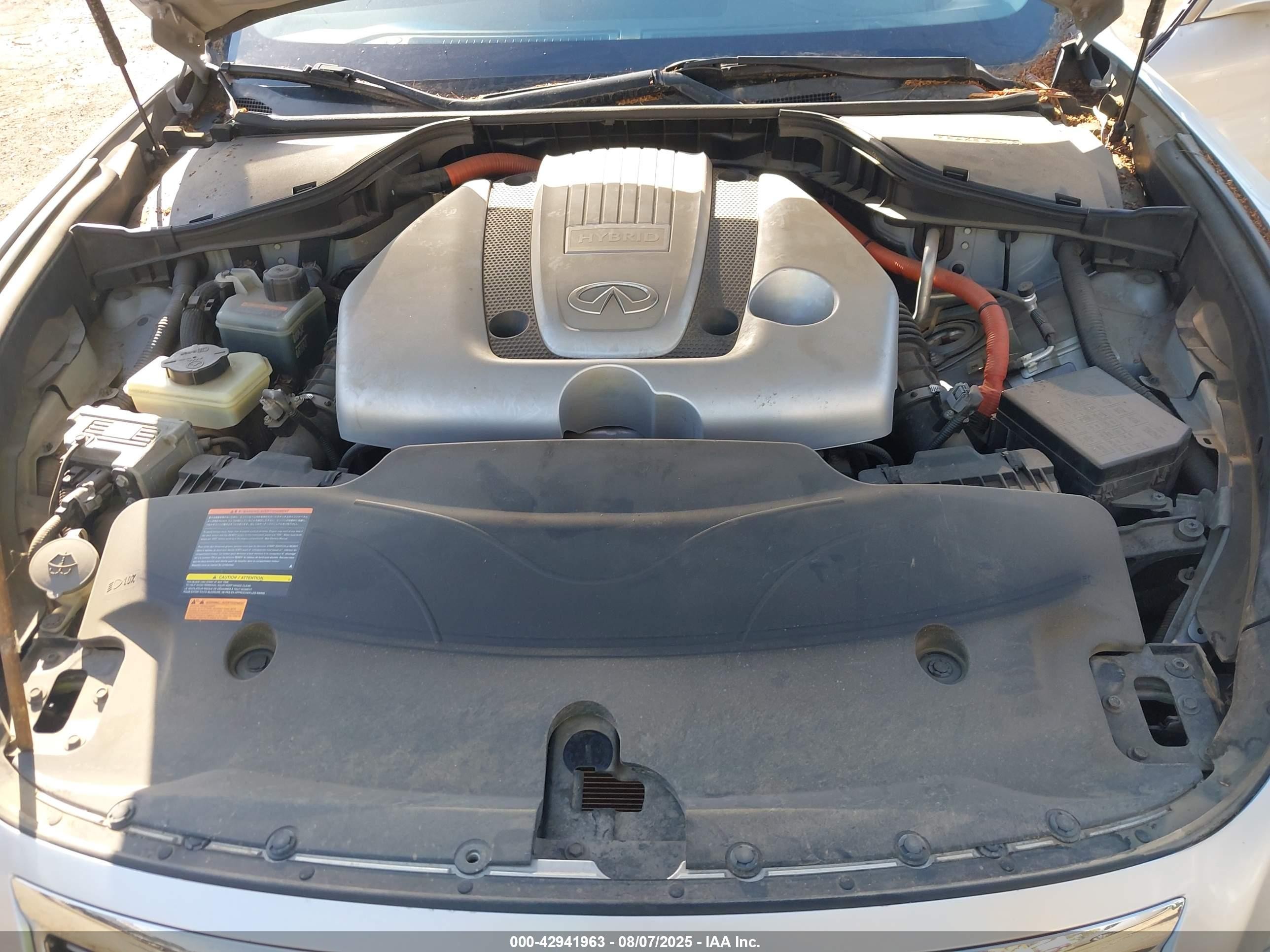 2012 Infiniti M35h   Silver vin: JN1EY1AP2CM910328
