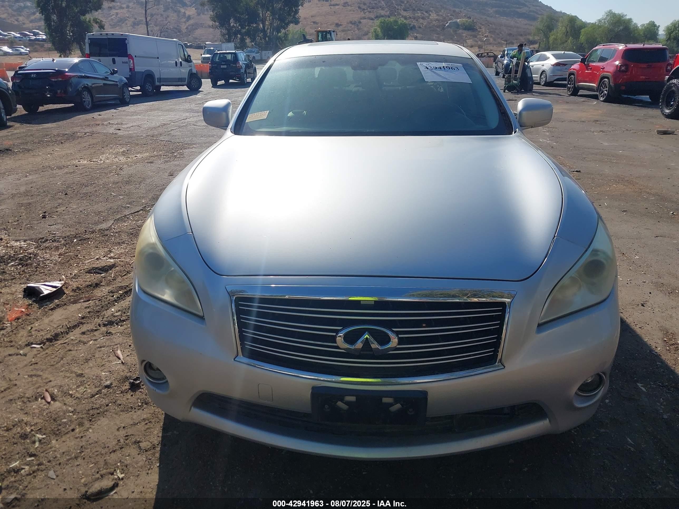 2012 Infiniti M35h   Silver vin: JN1EY1AP2CM910328