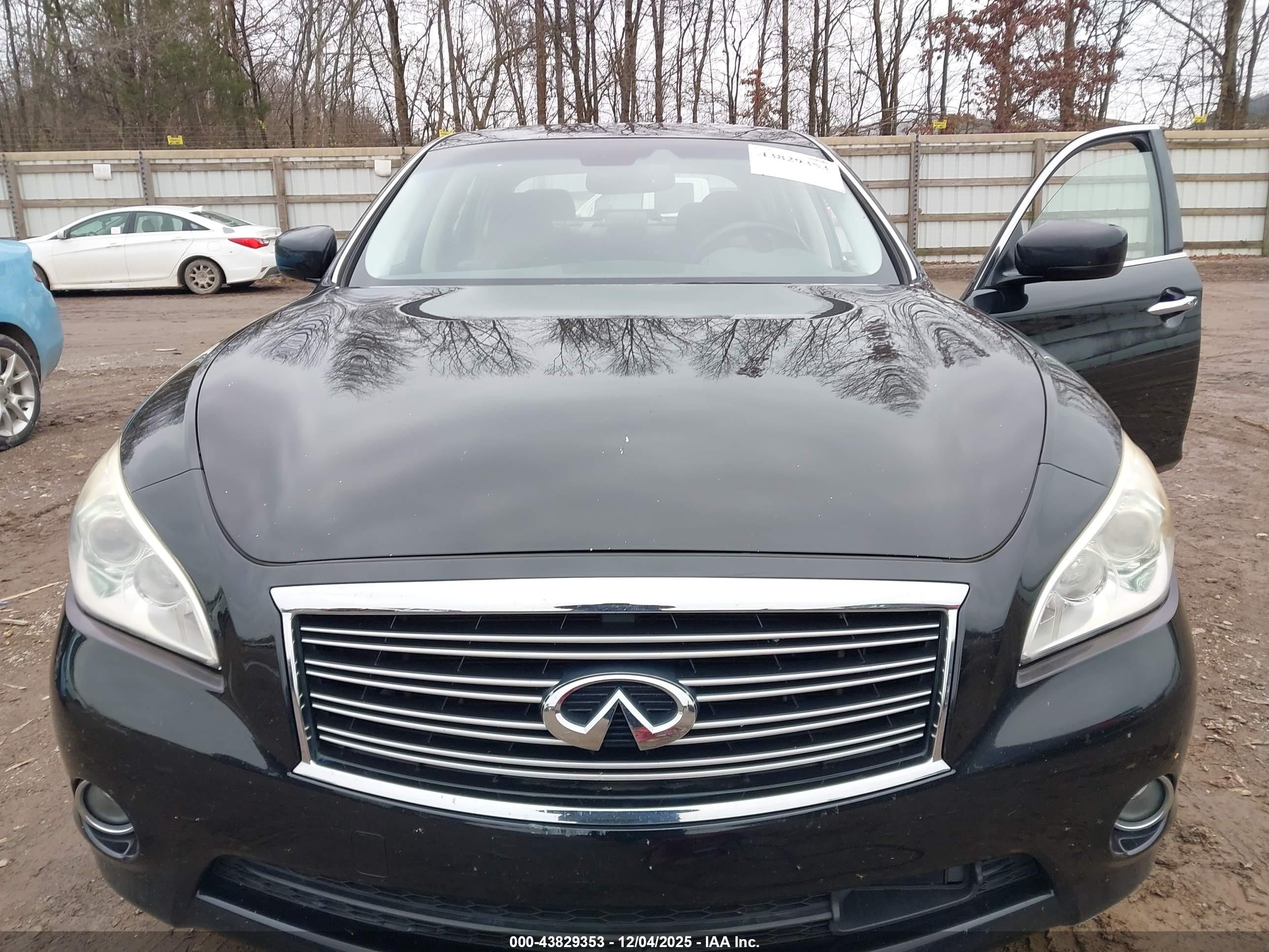 2012 Infiniti M35h   Black vin: JN1EY1AP3CM910127