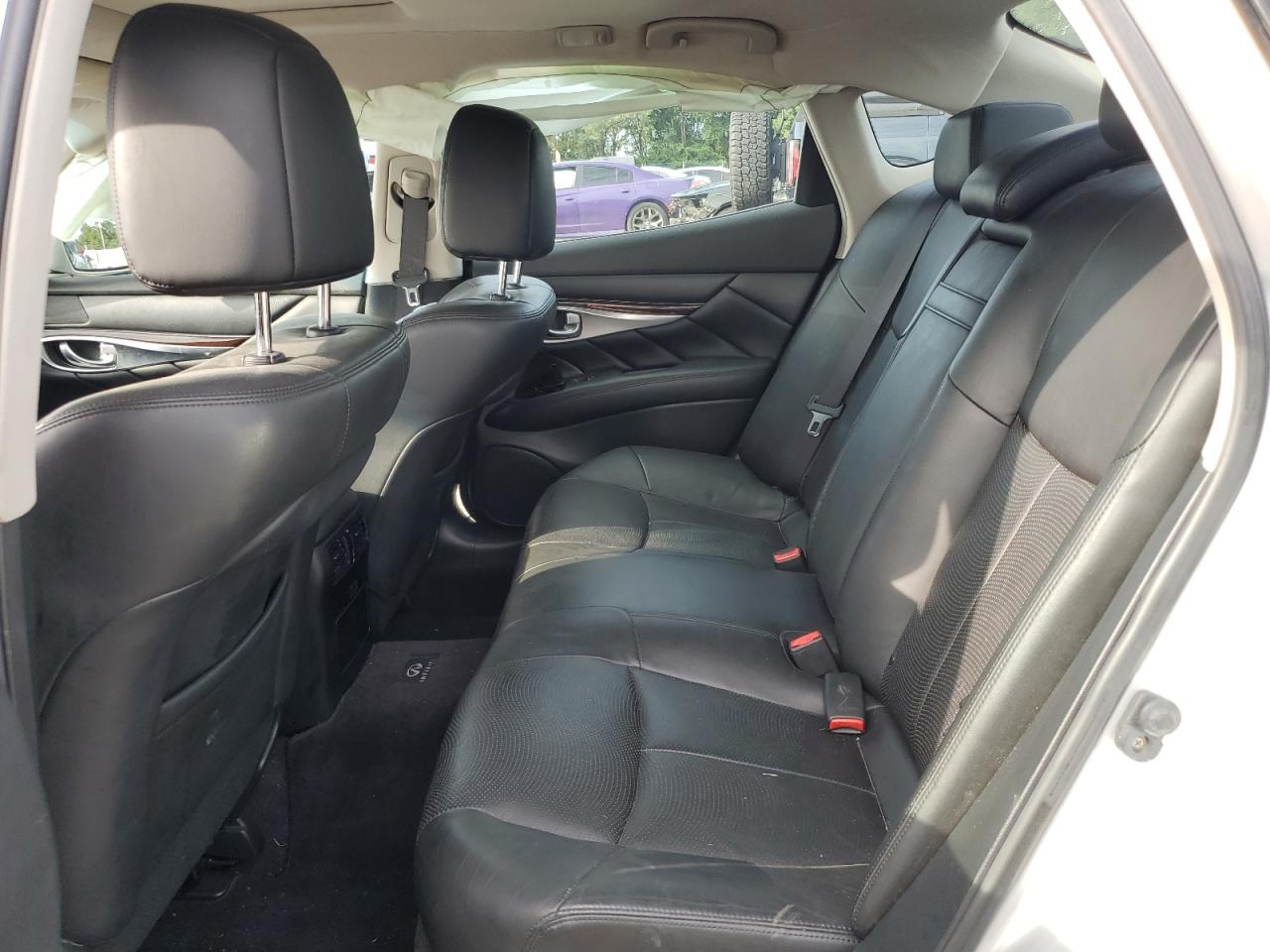 2012 Infiniti M35h Silver vin: JN1EY1AP4CM910458