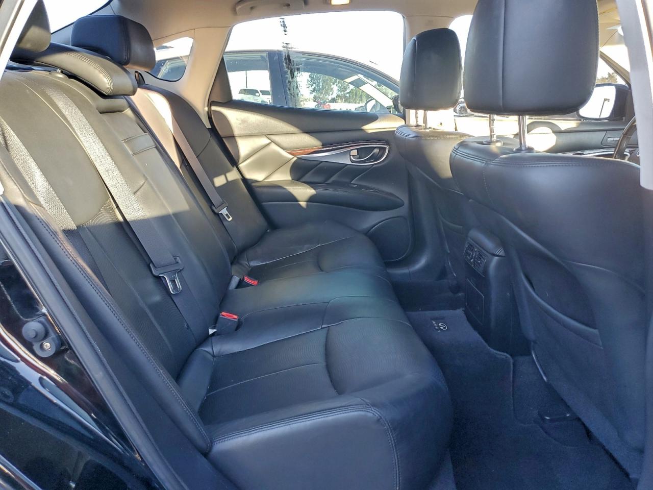 2012 Infiniti M35h Black vin: JN1EY1AP5CM910470