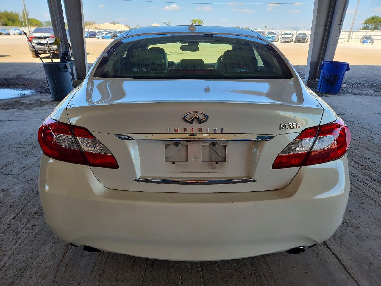 2012 Infiniti M35h White vin: JN1EY1AP7CM910566