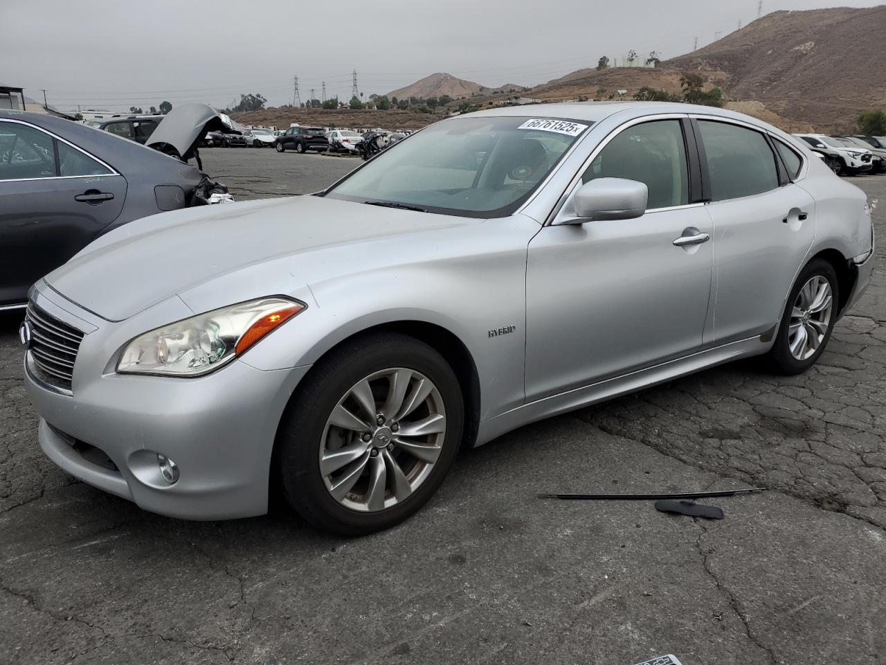 2012 Infiniti M35h Silver vin: JN1EY1AP8CM910060