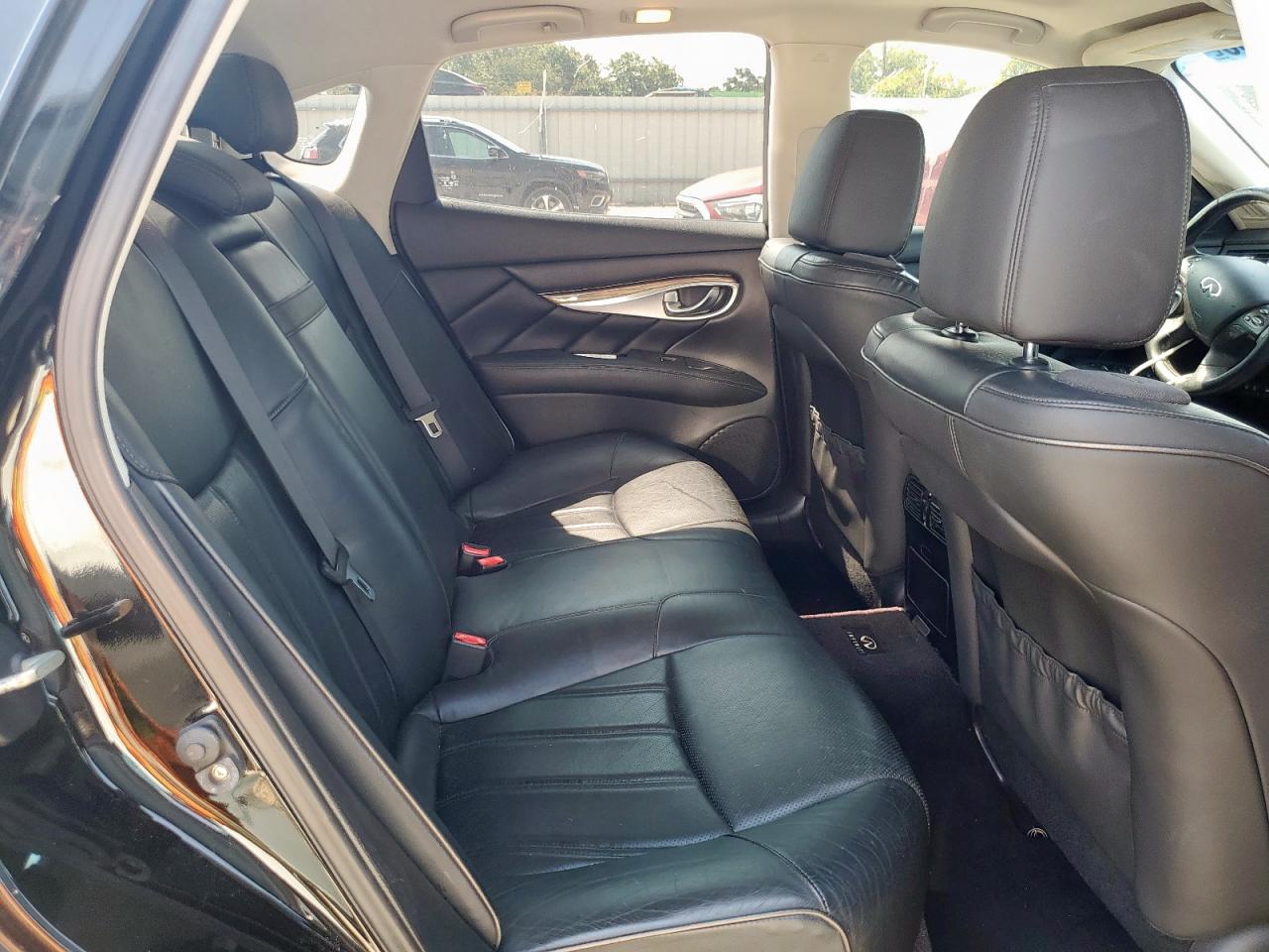 2012 Infiniti M35h Black vin: JN1EY1AP8CM910317