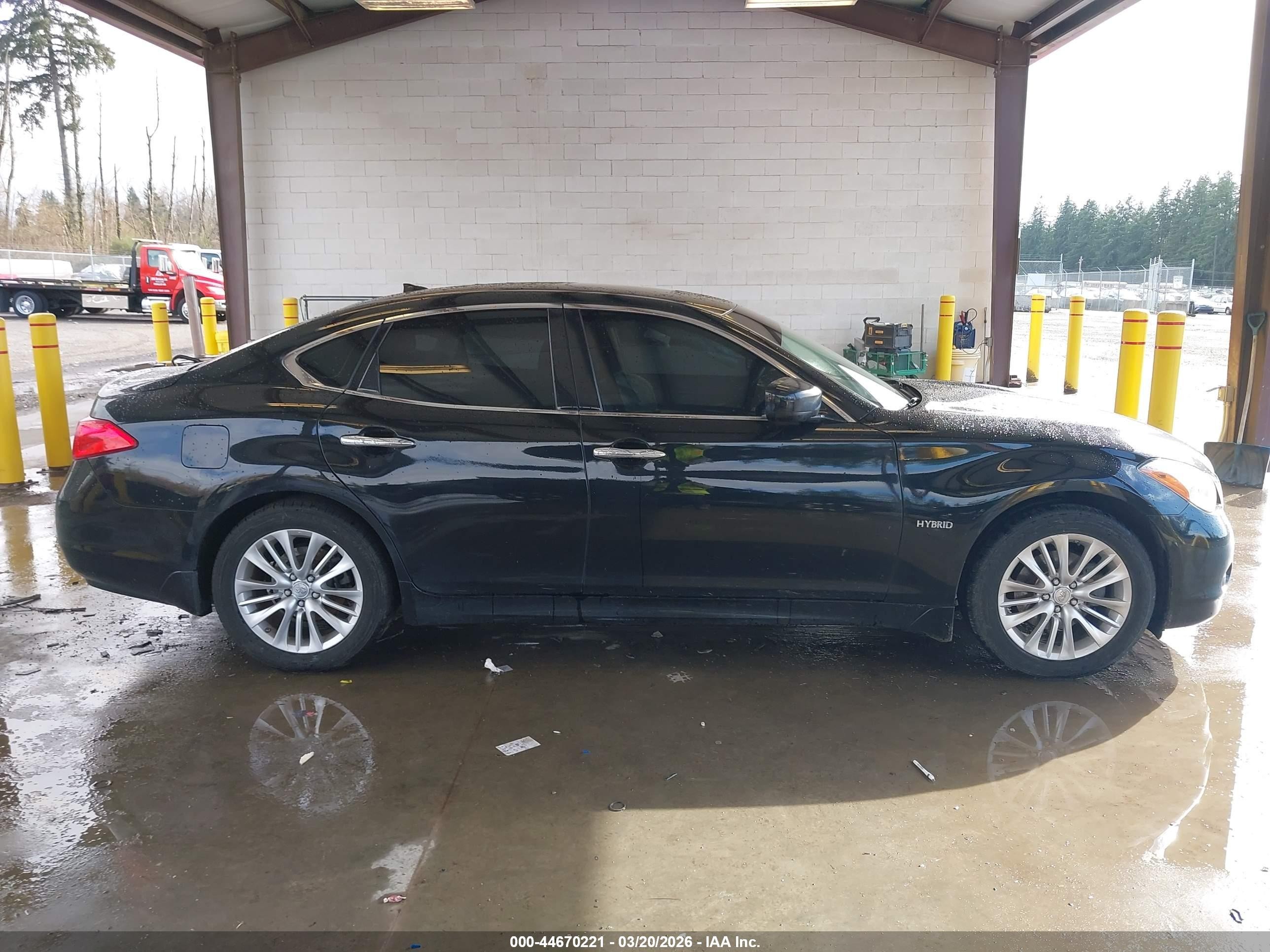 2012 Infiniti M35h   Black vin: JN1EY1AP9CM910326
