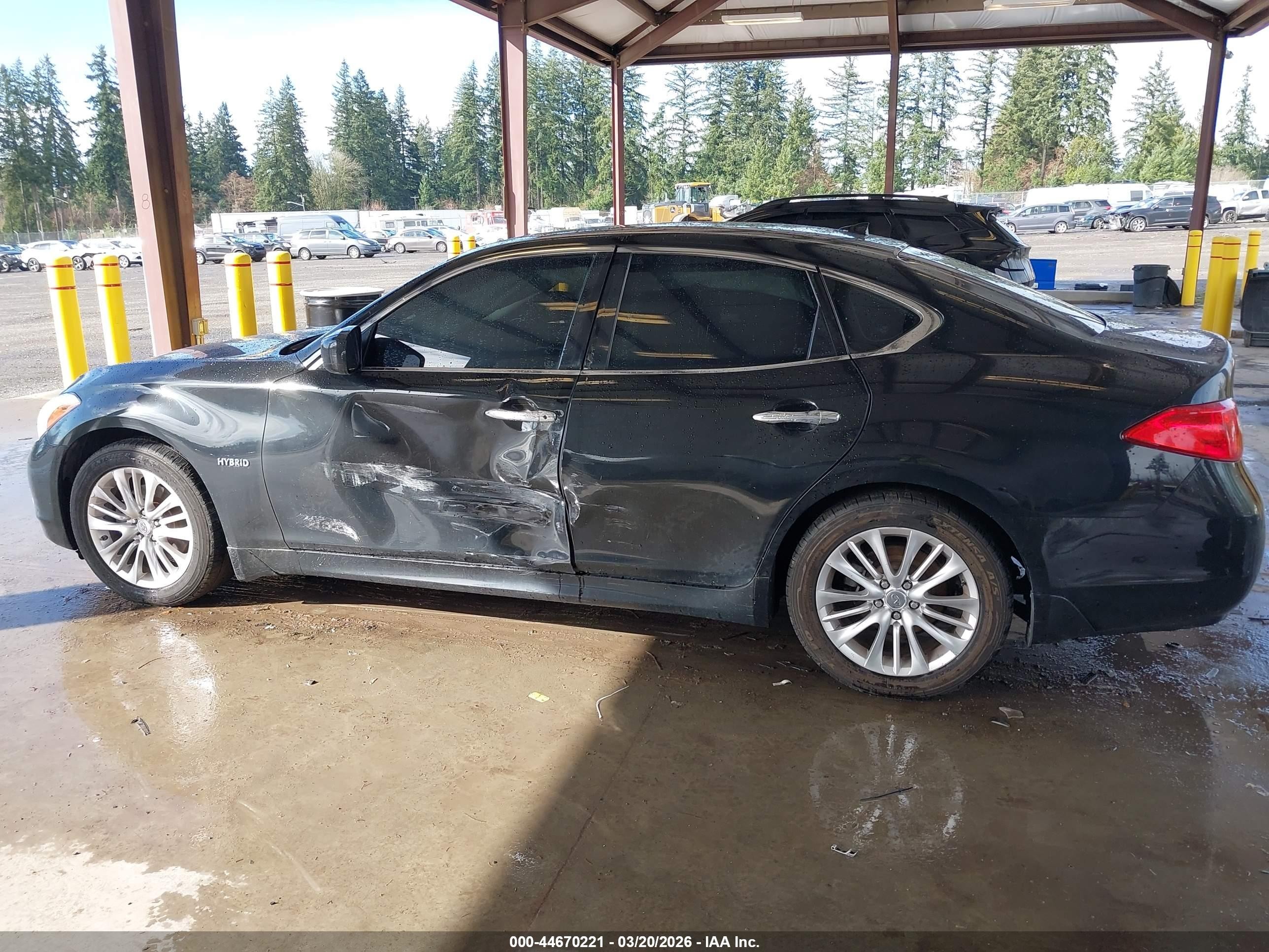 2012 Infiniti M35h   Black vin: JN1EY1AP9CM910326