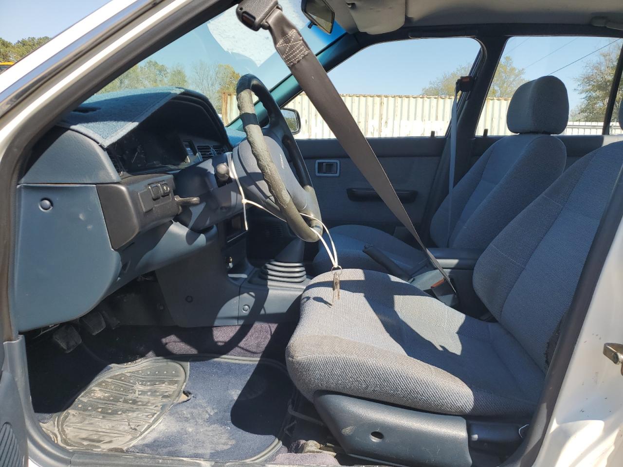 1990 Nissan Stanza  White vin: JN1FU21P3LT216873