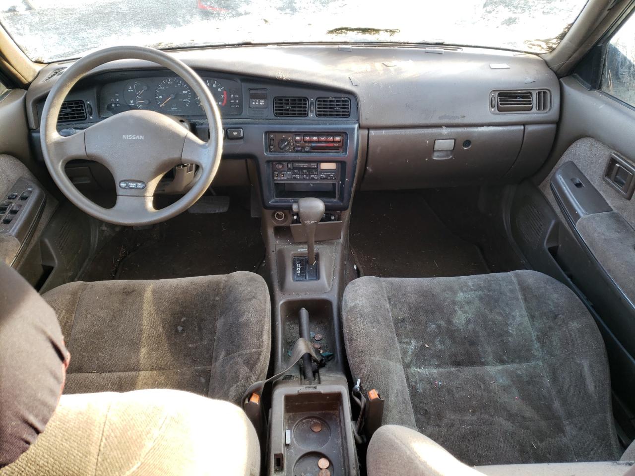 1990 Nissan Stanza  Gold vin: JN1FU21P7LT245289
