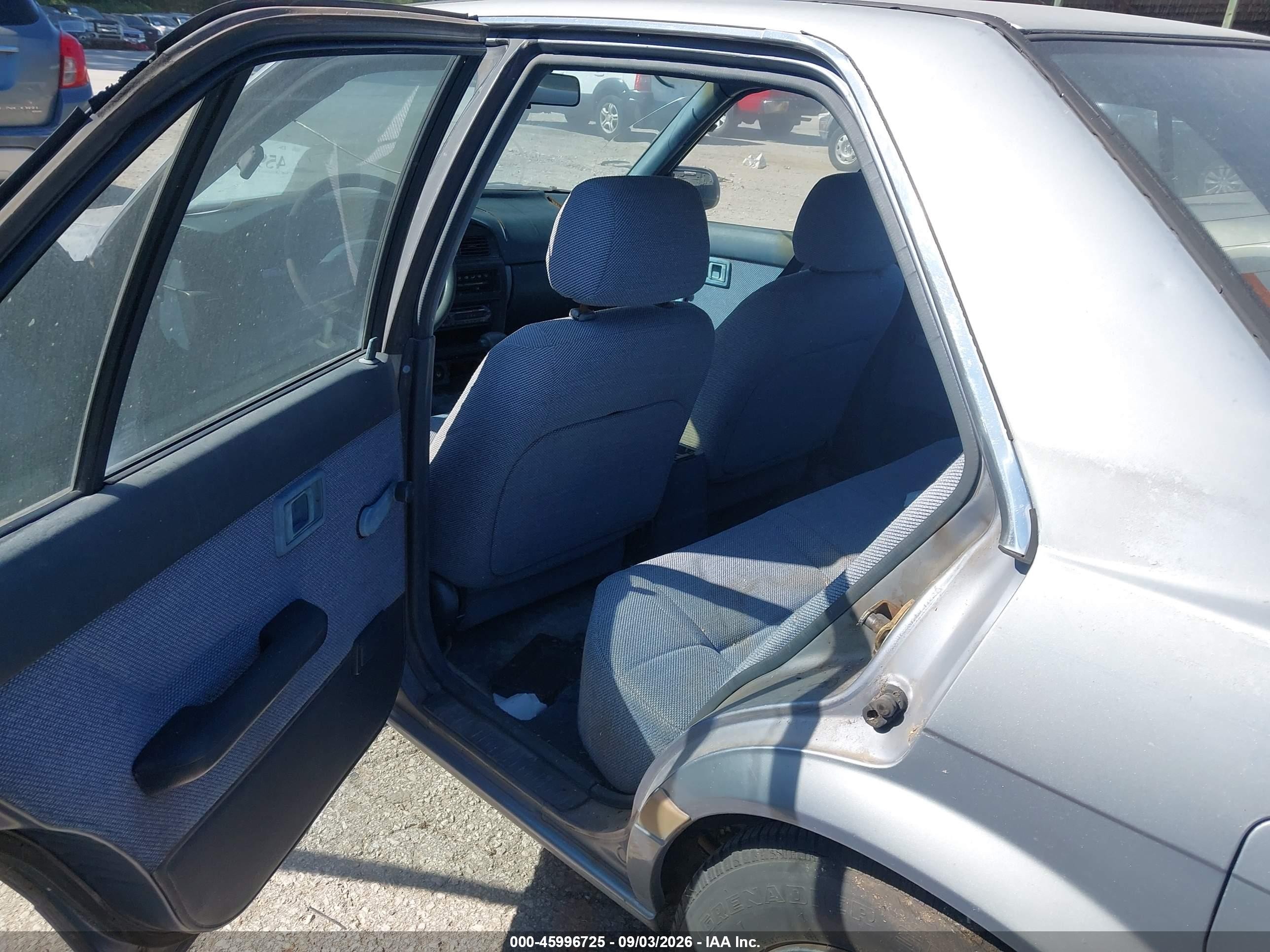 1990 Nissan Stanza Silver vin: JN1FU21P7LX813159