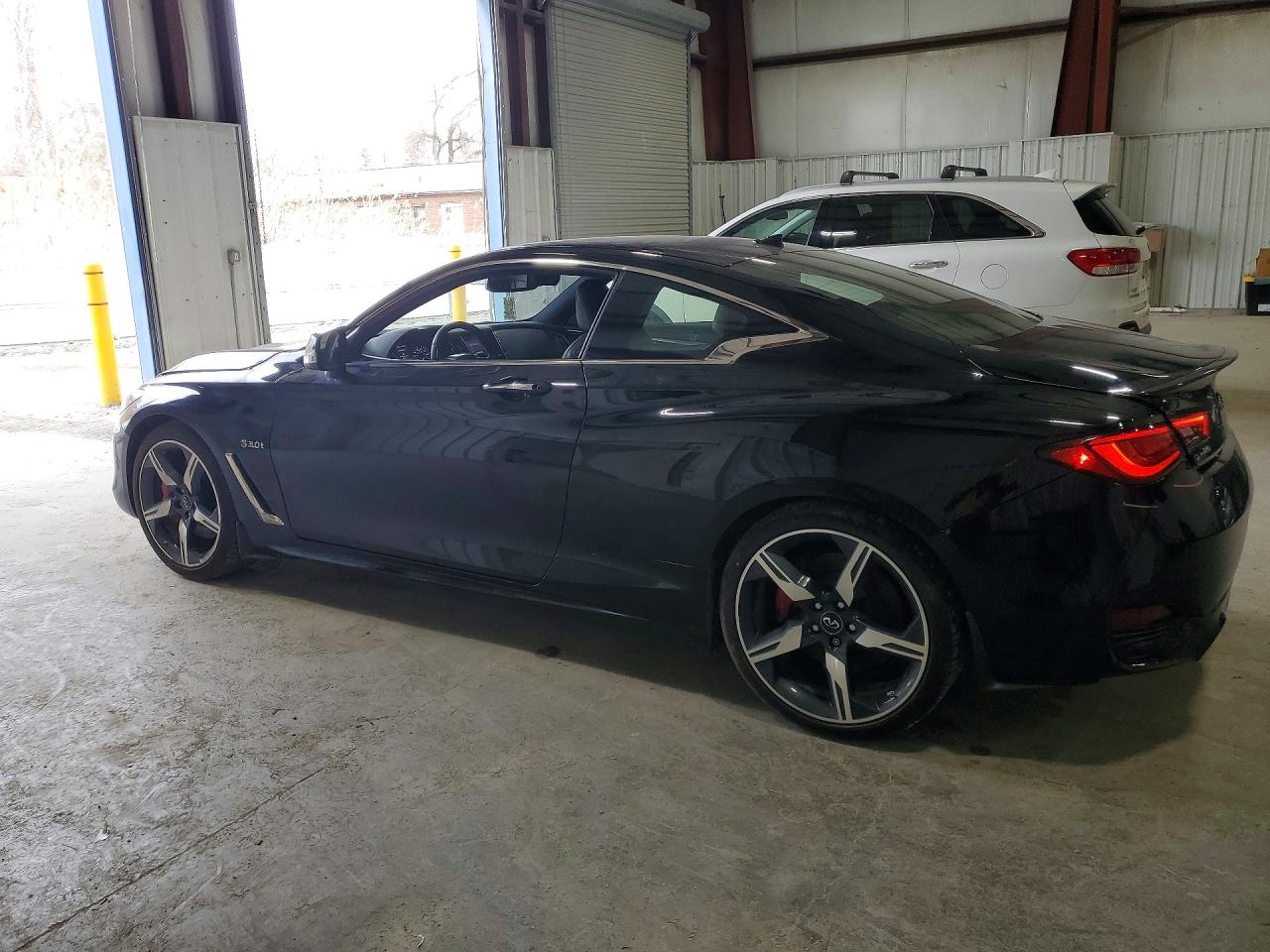 2018 Infiniti Q60 Red Sport 400 Black vin: JN1FV7EL7JM631171