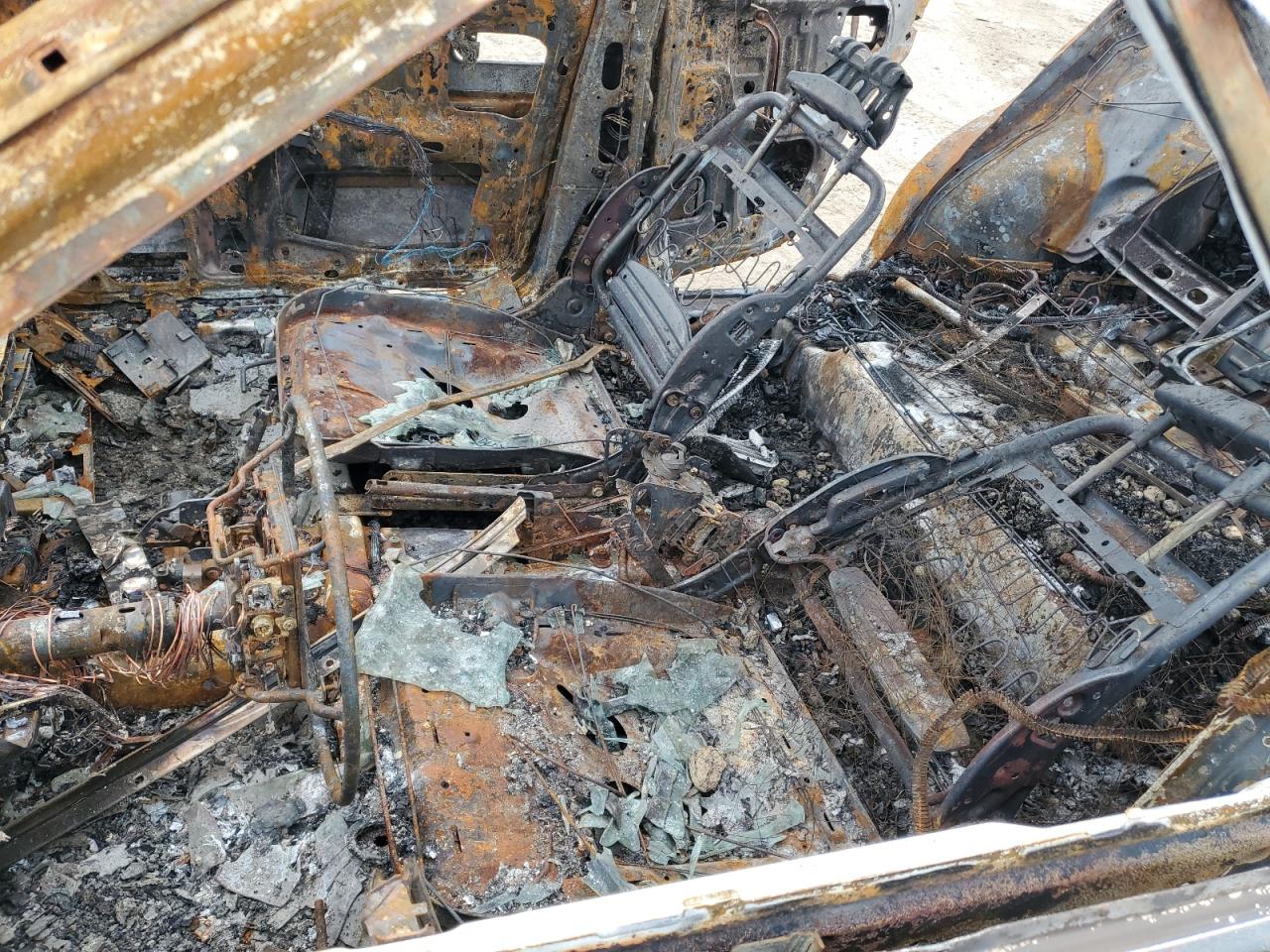1992 Nissan Maxima Gxe Burn vin: JN1HJ01F6NT022029