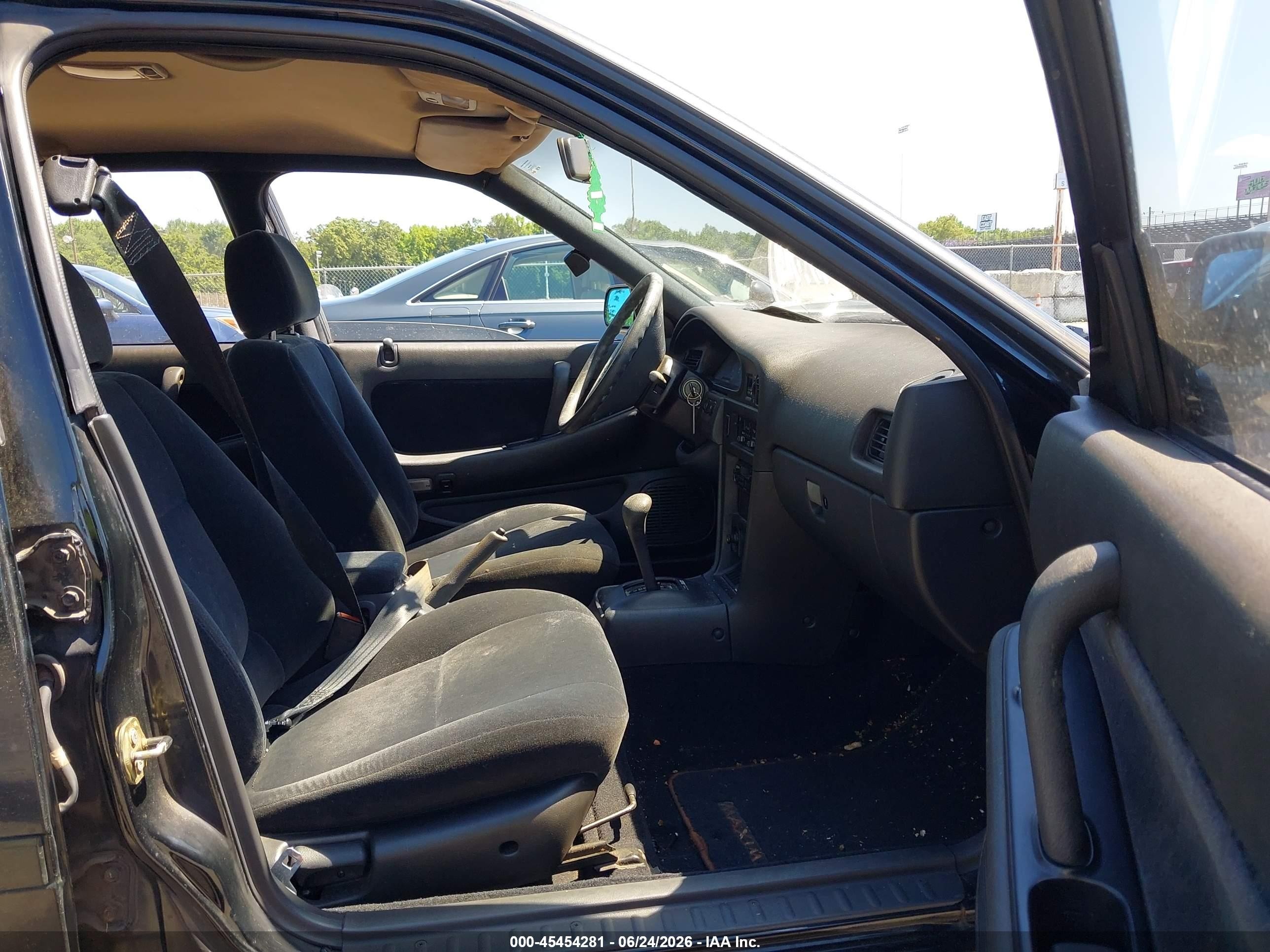 1990 Nissan Maxima   Черный vin: JN1HJ01P0LT448465
