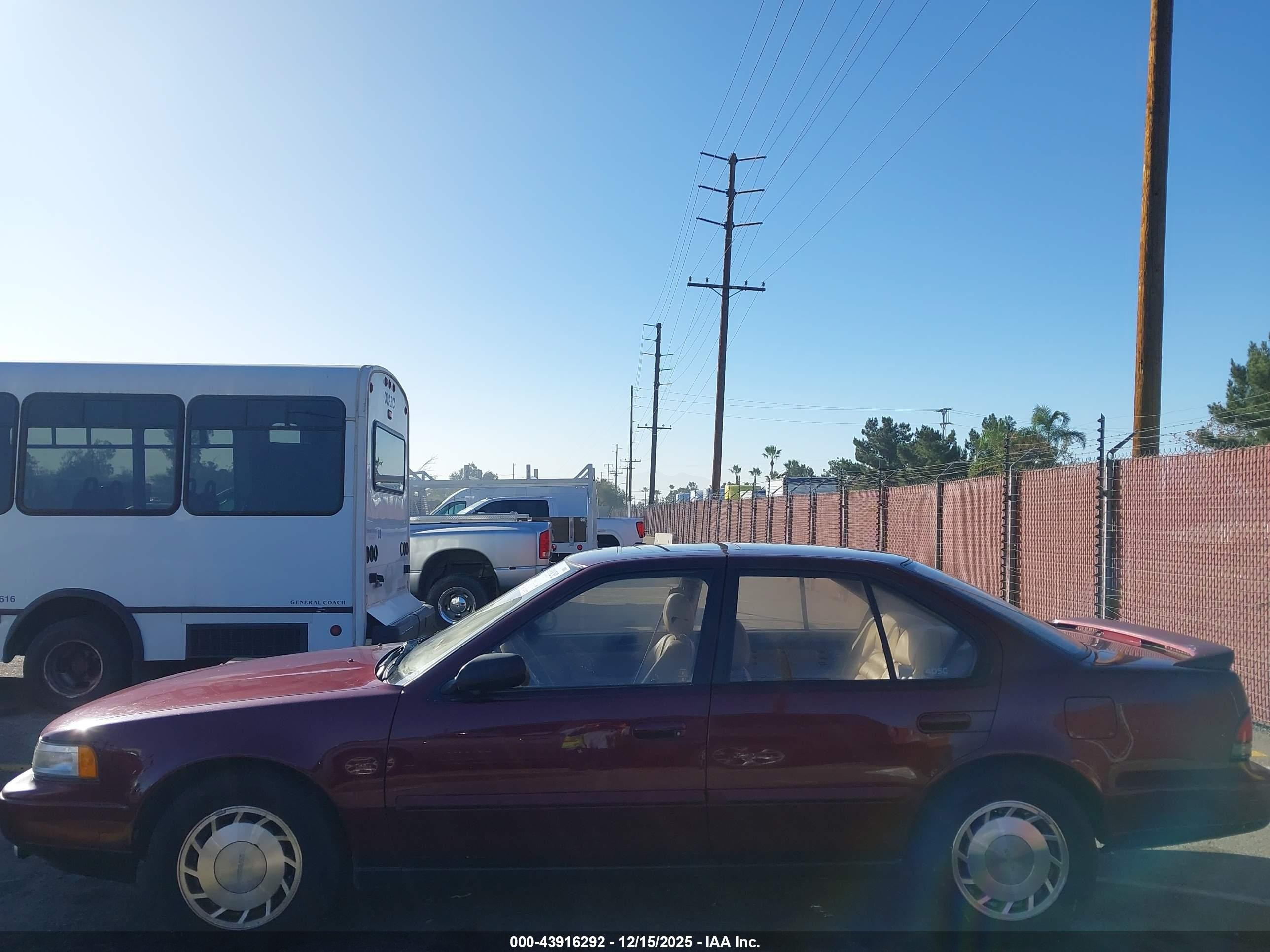 1991 Nissan Maxima   Maroon vin: JN1HJ01P4MT511875