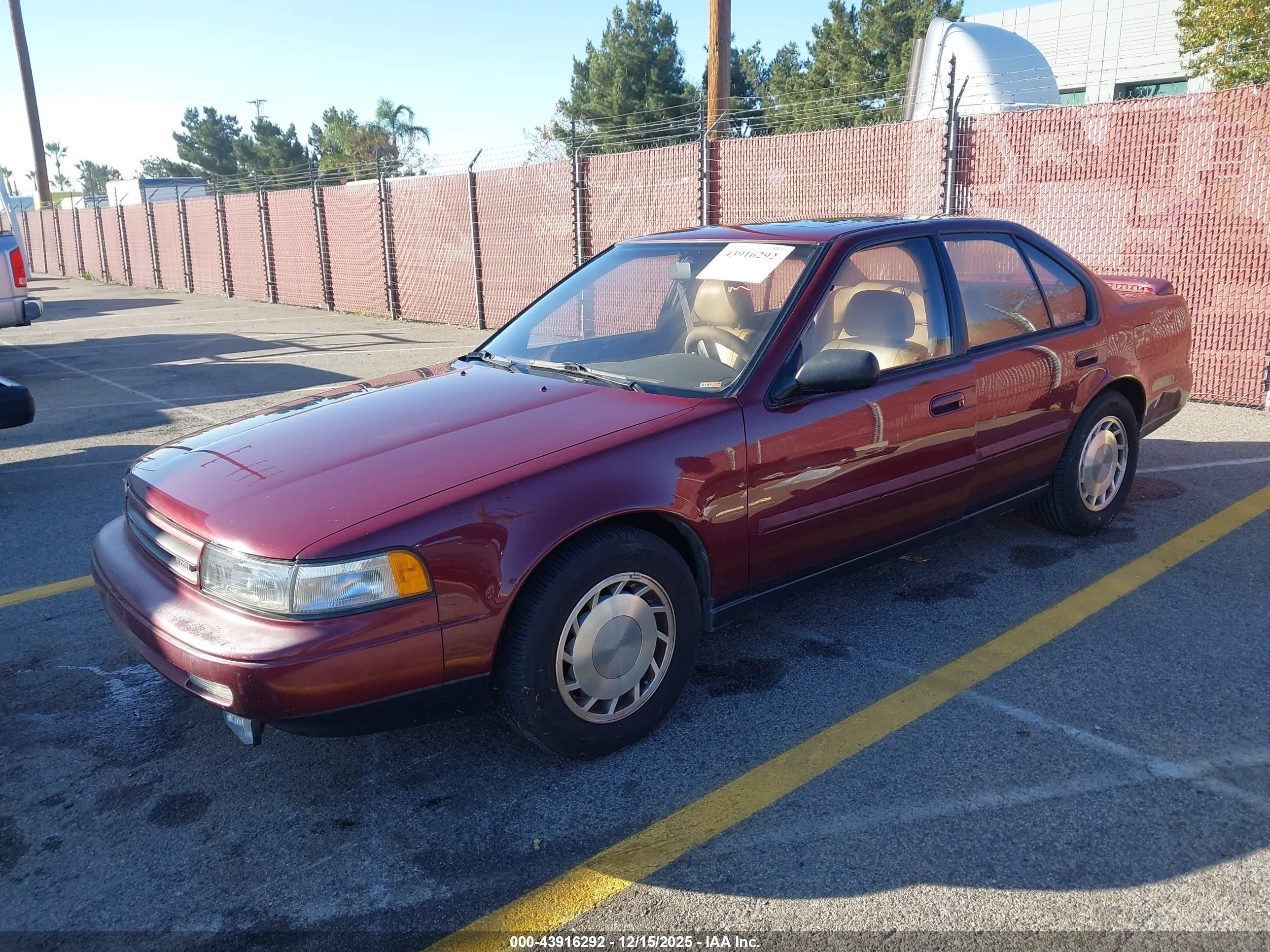 1991 Nissan Maxima   Maroon vin: JN1HJ01P4MT511875
