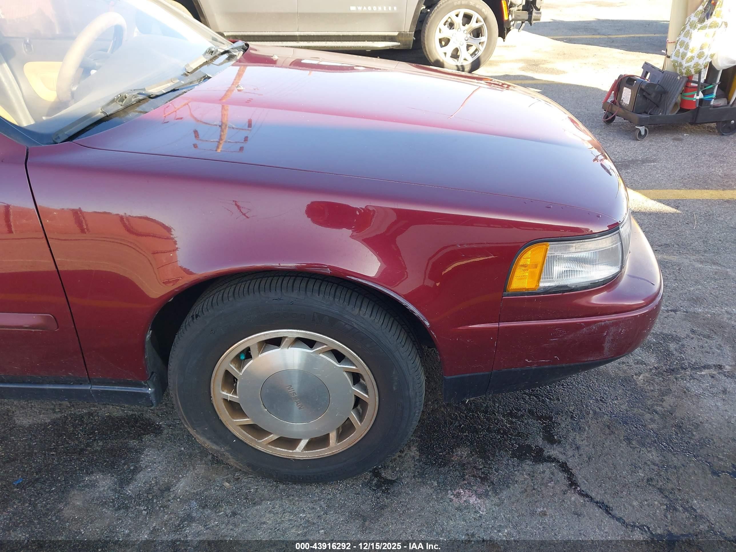 1991 Nissan Maxima   Maroon vin: JN1HJ01P4MT511875