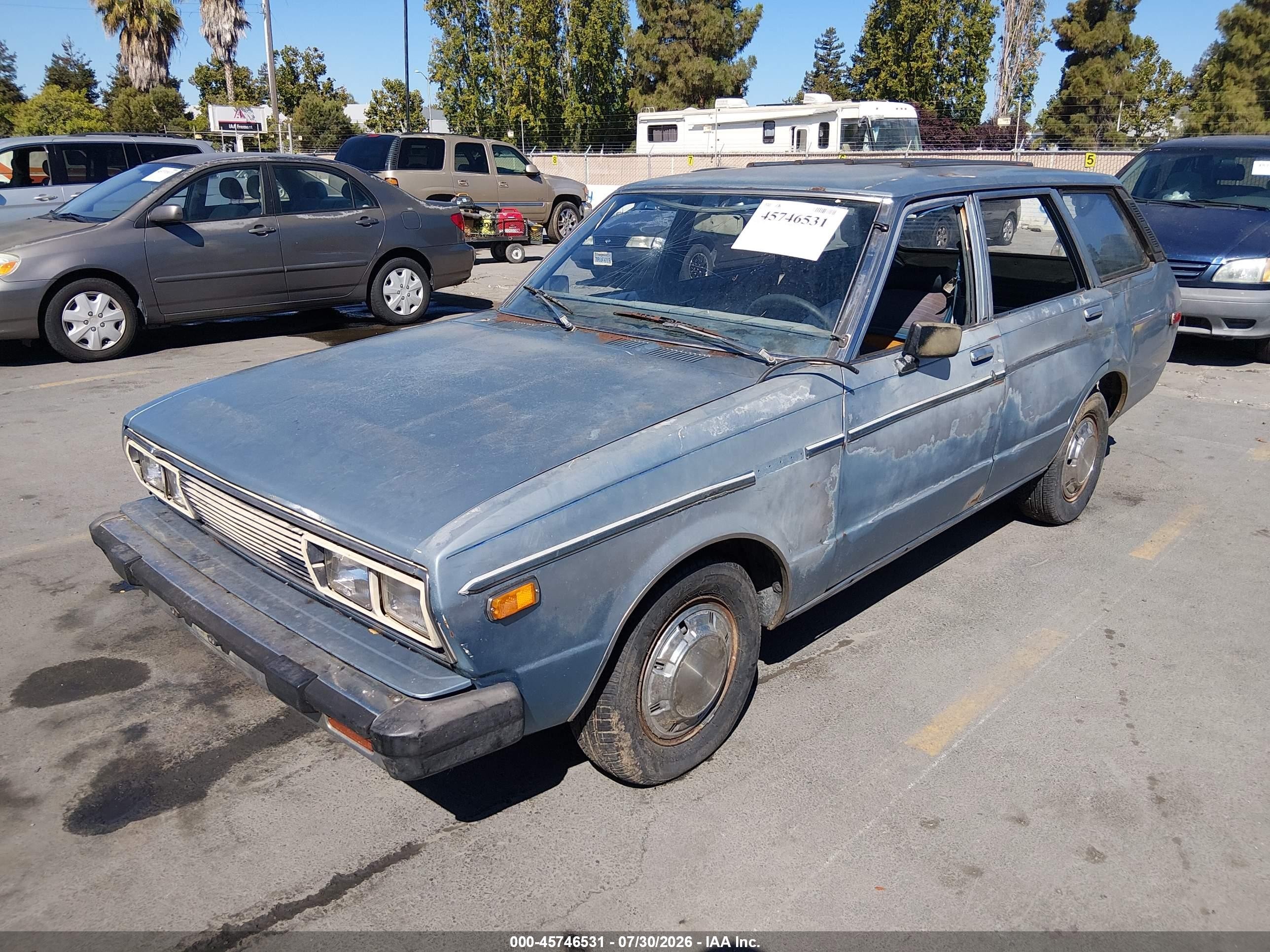 1981 Datsun 510   Blue vin: JN1HT05S5BX131703