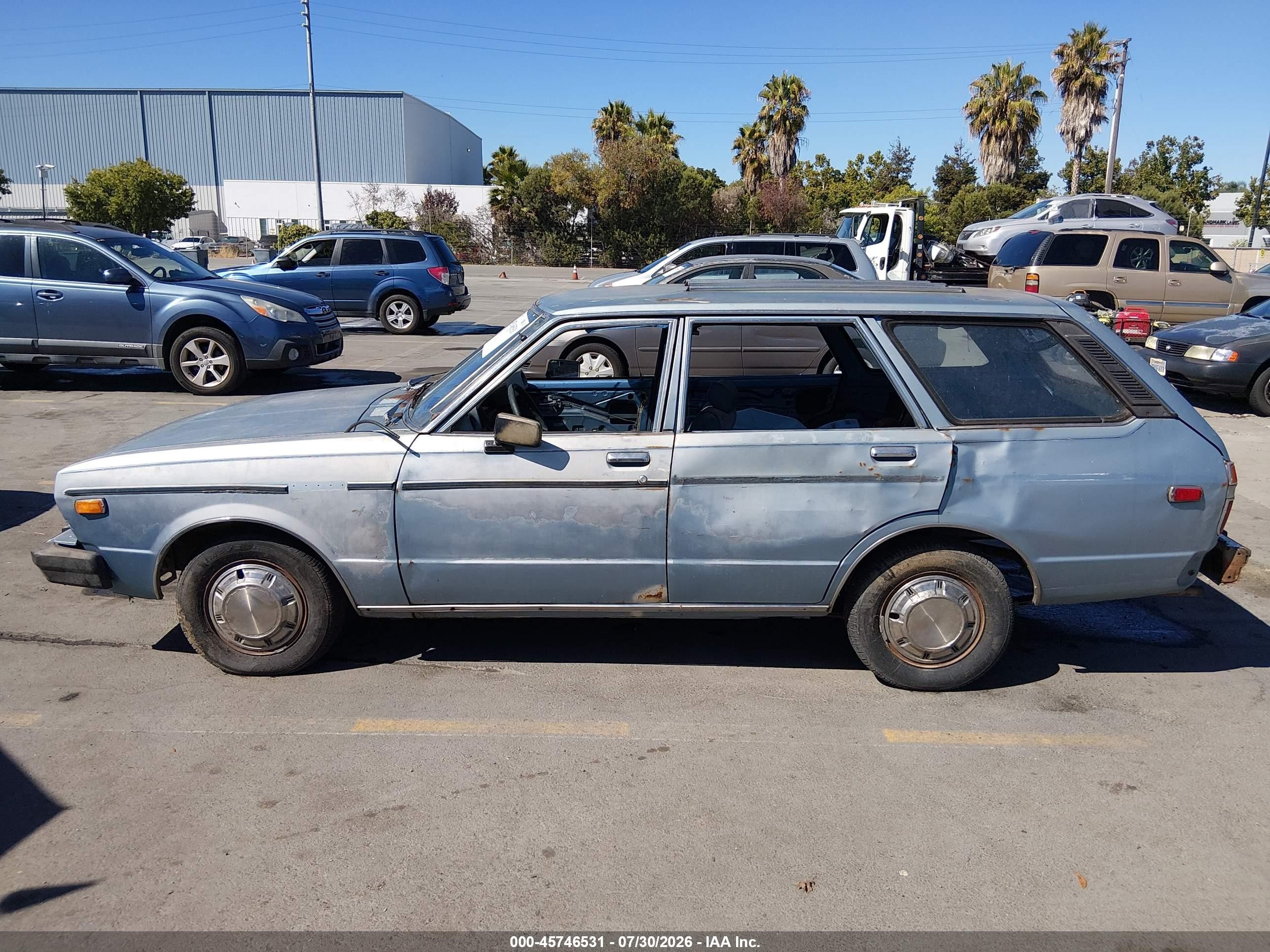 1981 Datsun 510   Blue vin: JN1HT05S5BX131703