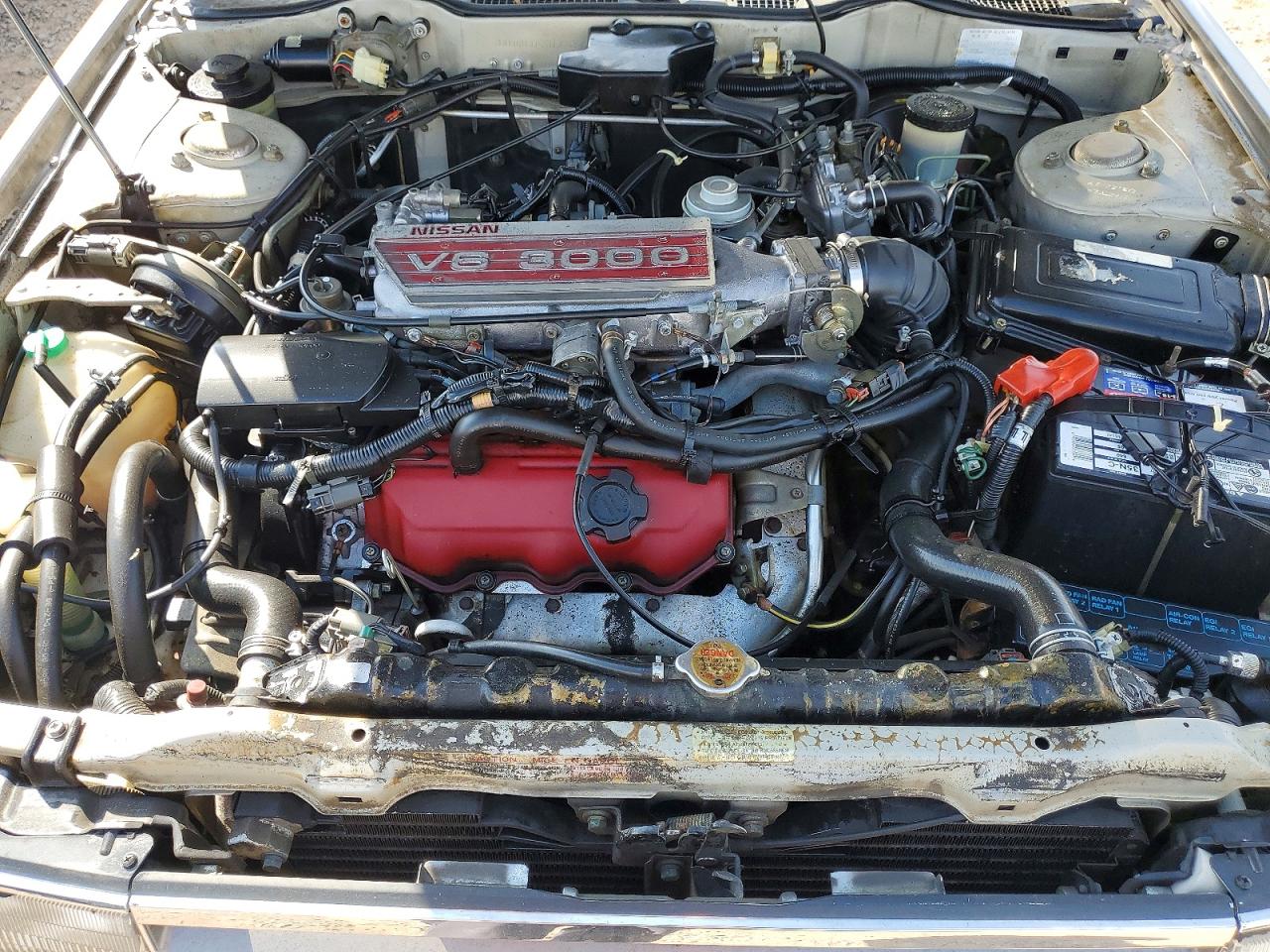 1987 Niss Maxima Silver vin: JN1HU11P2HT334892