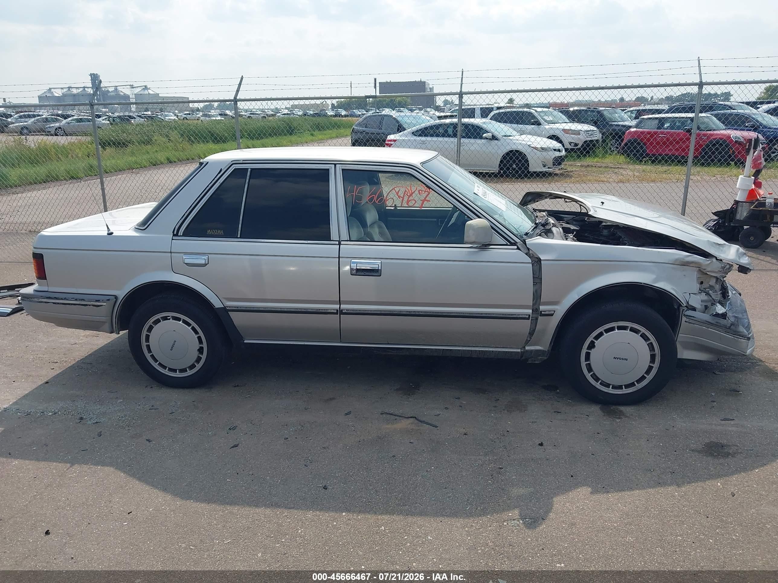 1987 Nissan Maxima   Silver vin: JN1HU11S4HT222907