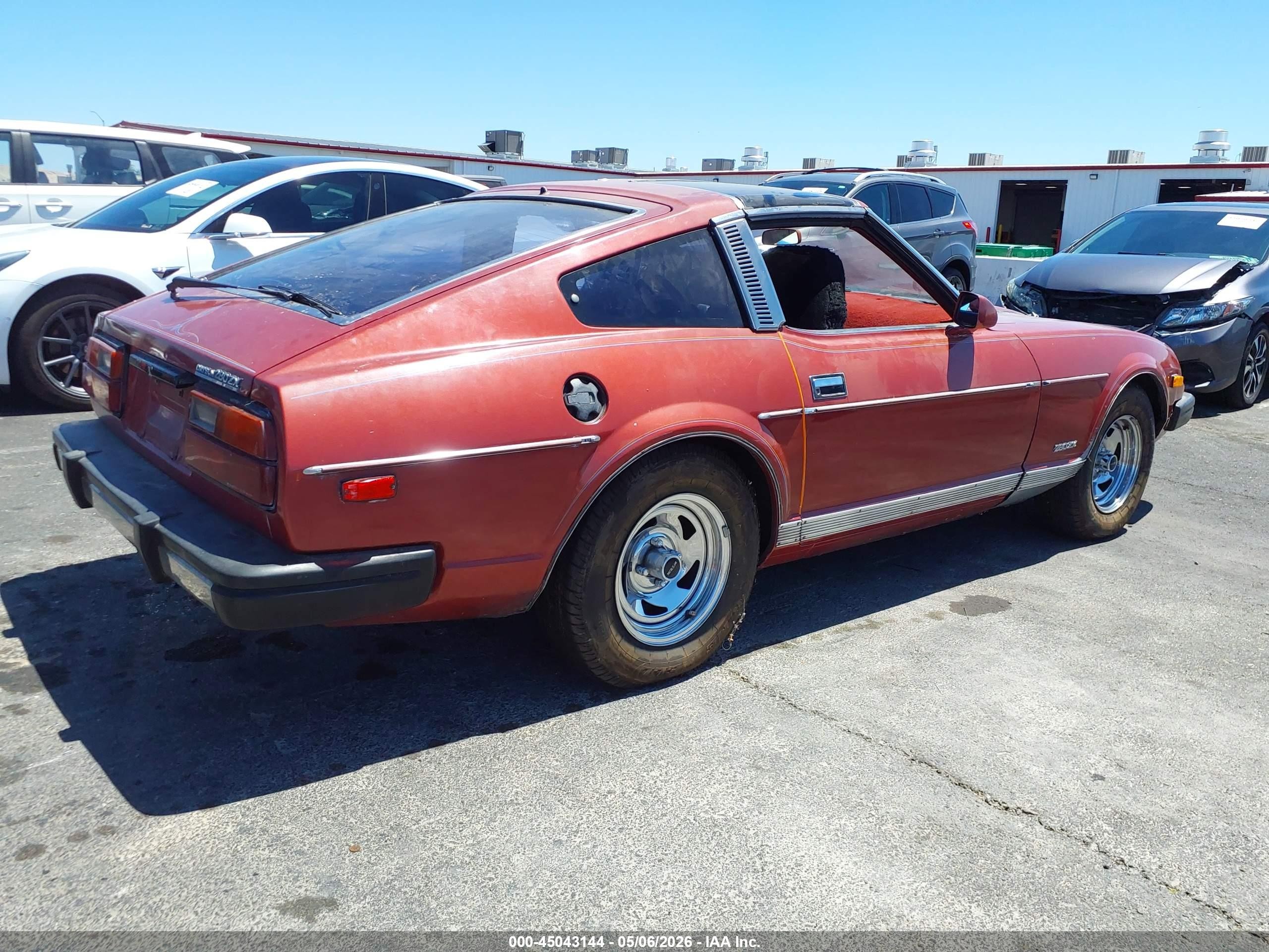 1981 Datsun 280zx   Темно-бордовый vin: JN1HZ04S2BX409148