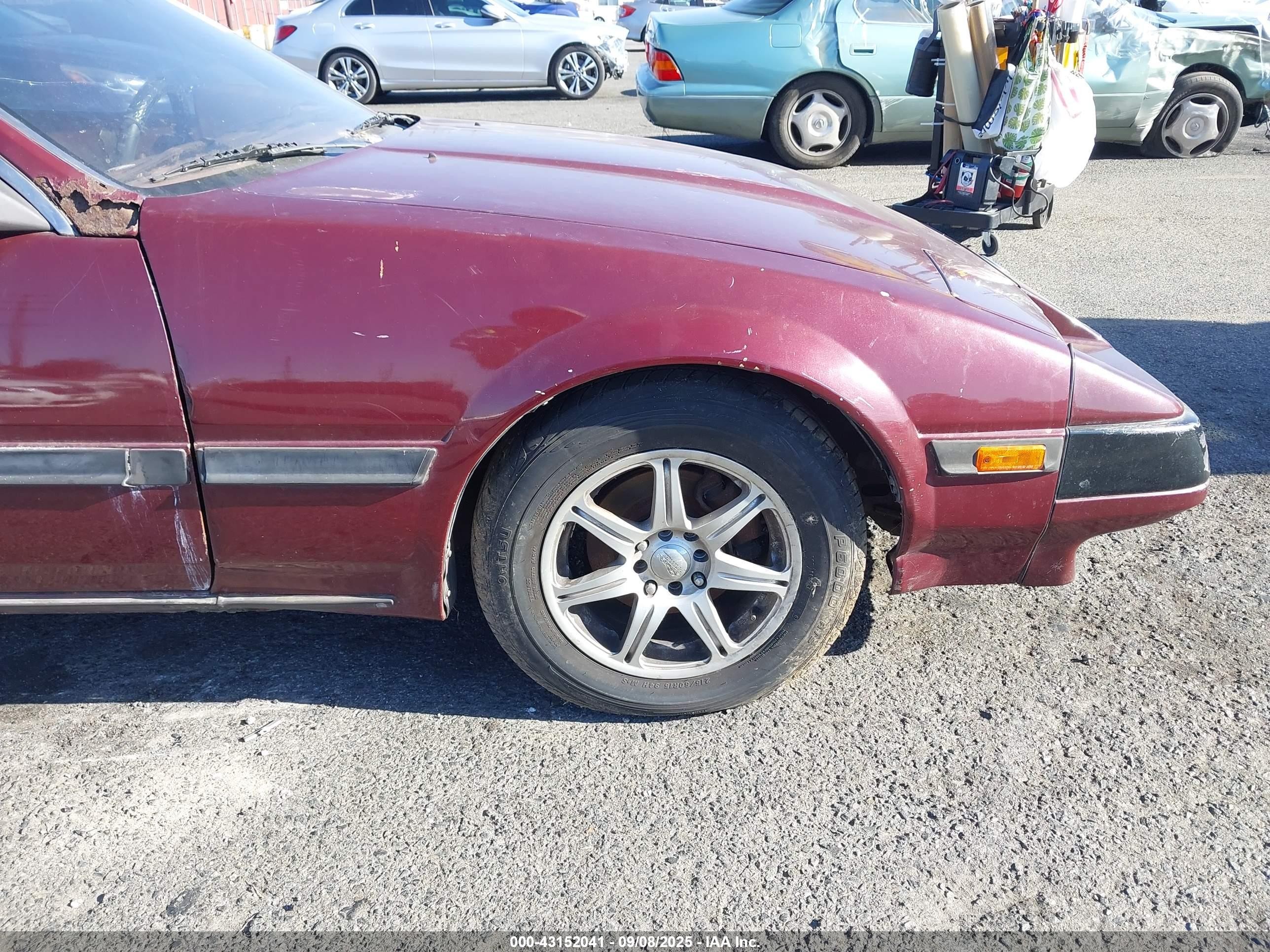 1984 Datsun 300zx   Maroon vin: JN1HZ14S0EX014637