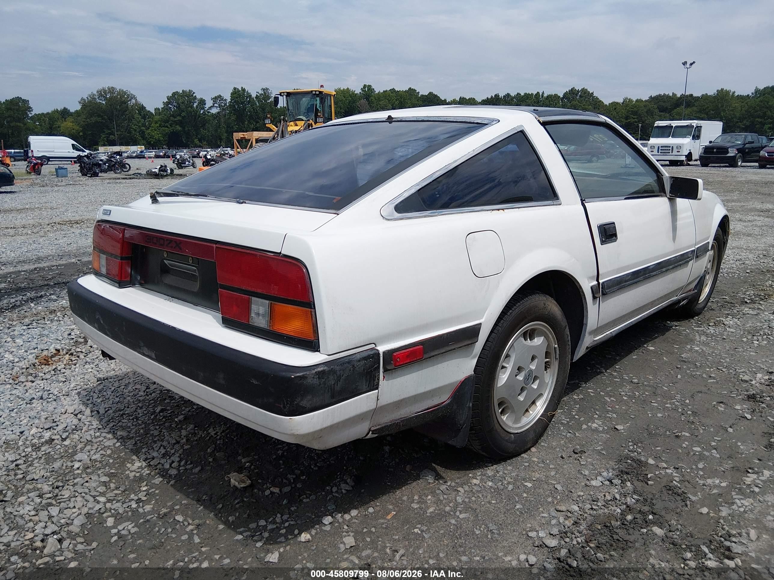 1984 Datsun 300zx   White vin: JN1HZ14S6EX007031