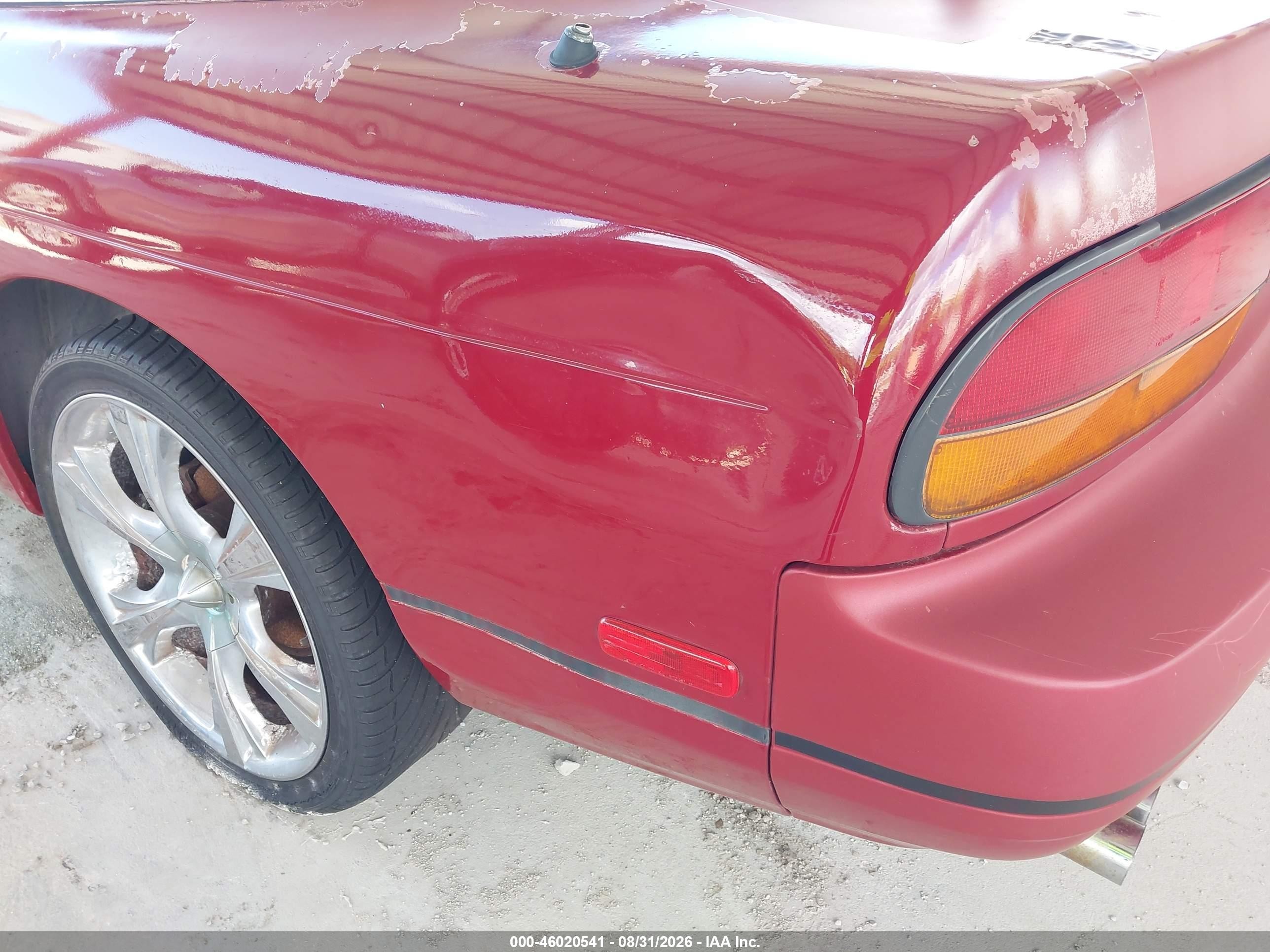 1991 Nissan 240sx Le/se Maroon vin: JN1MS36P6MW010197