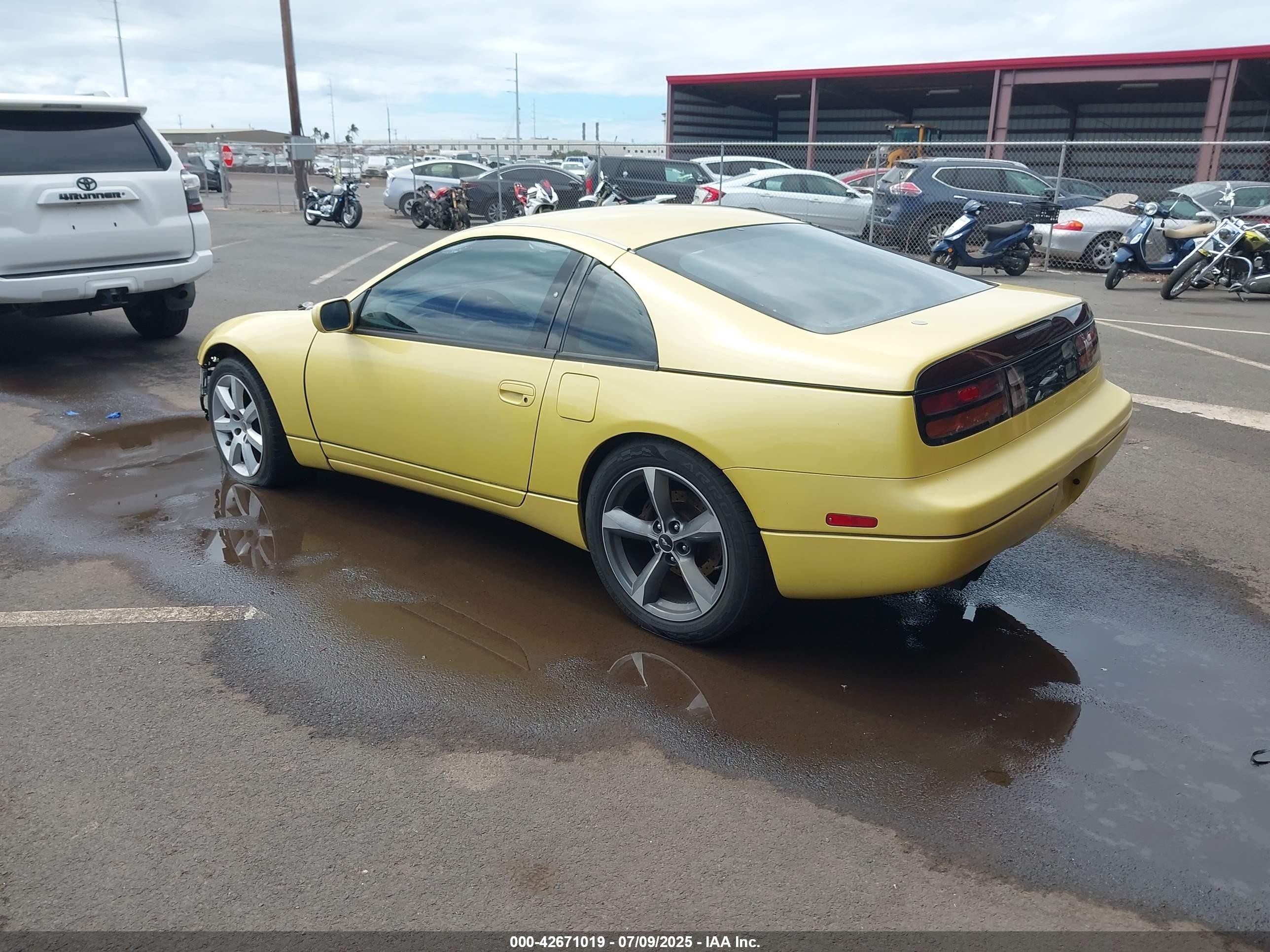 1990 Nissan 300zx   Желтый vin: JN1RZ24A4LX008838