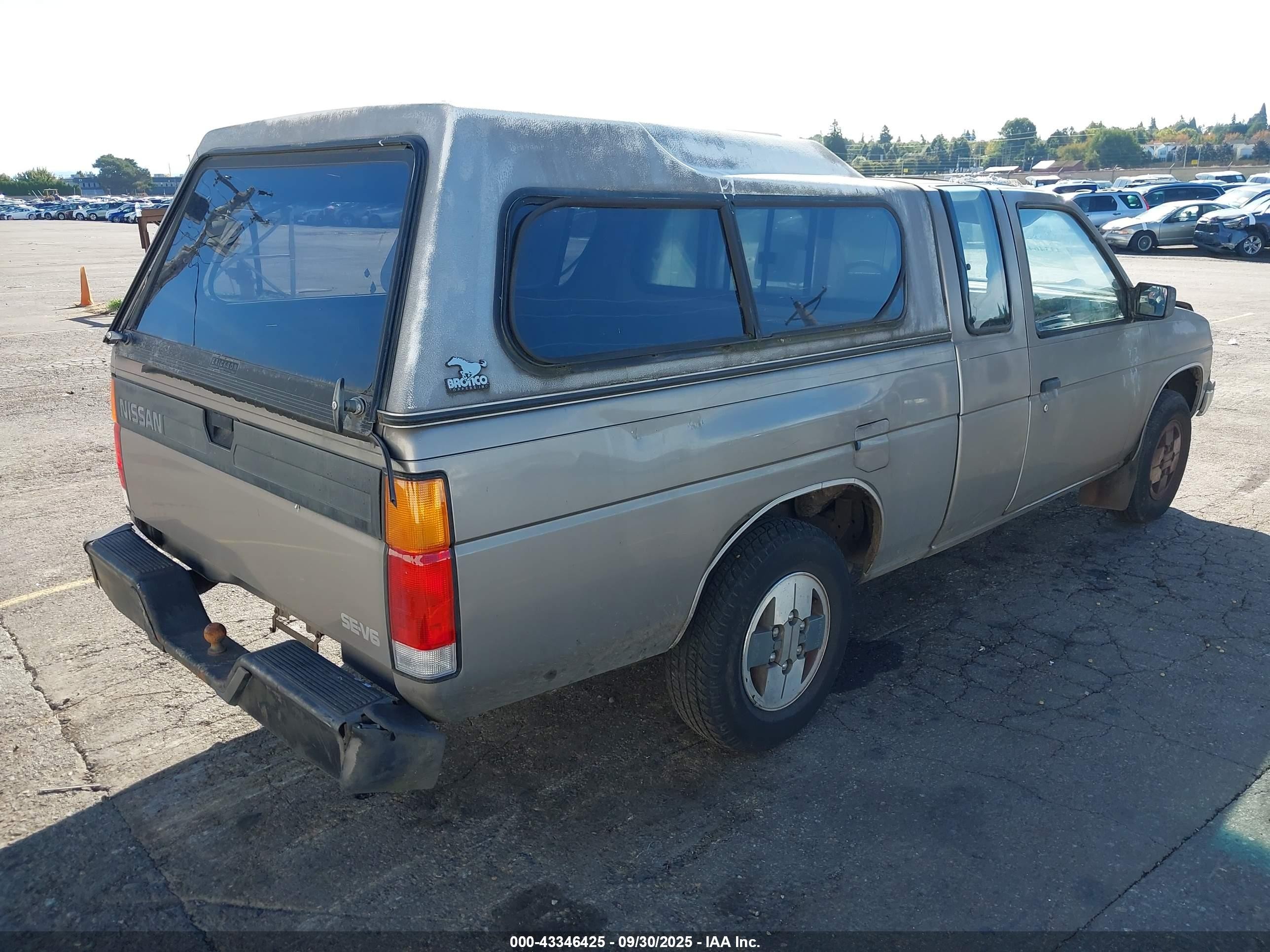1987 Nissan D21 King Cab Gray vin: JN6HD16S1HW003646