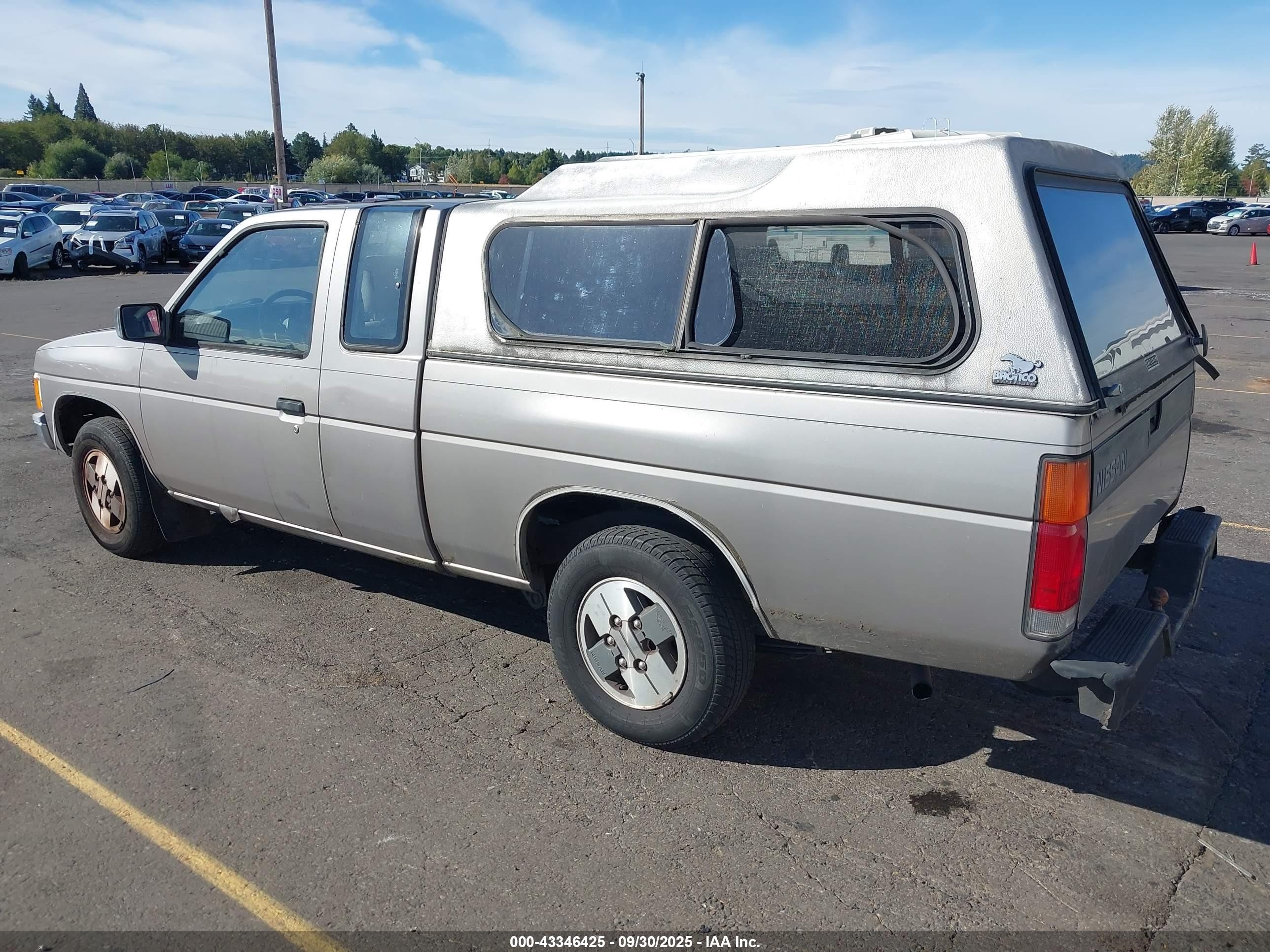 1987 Nissan D21 King Cab Gray vin: JN6HD16S1HW003646