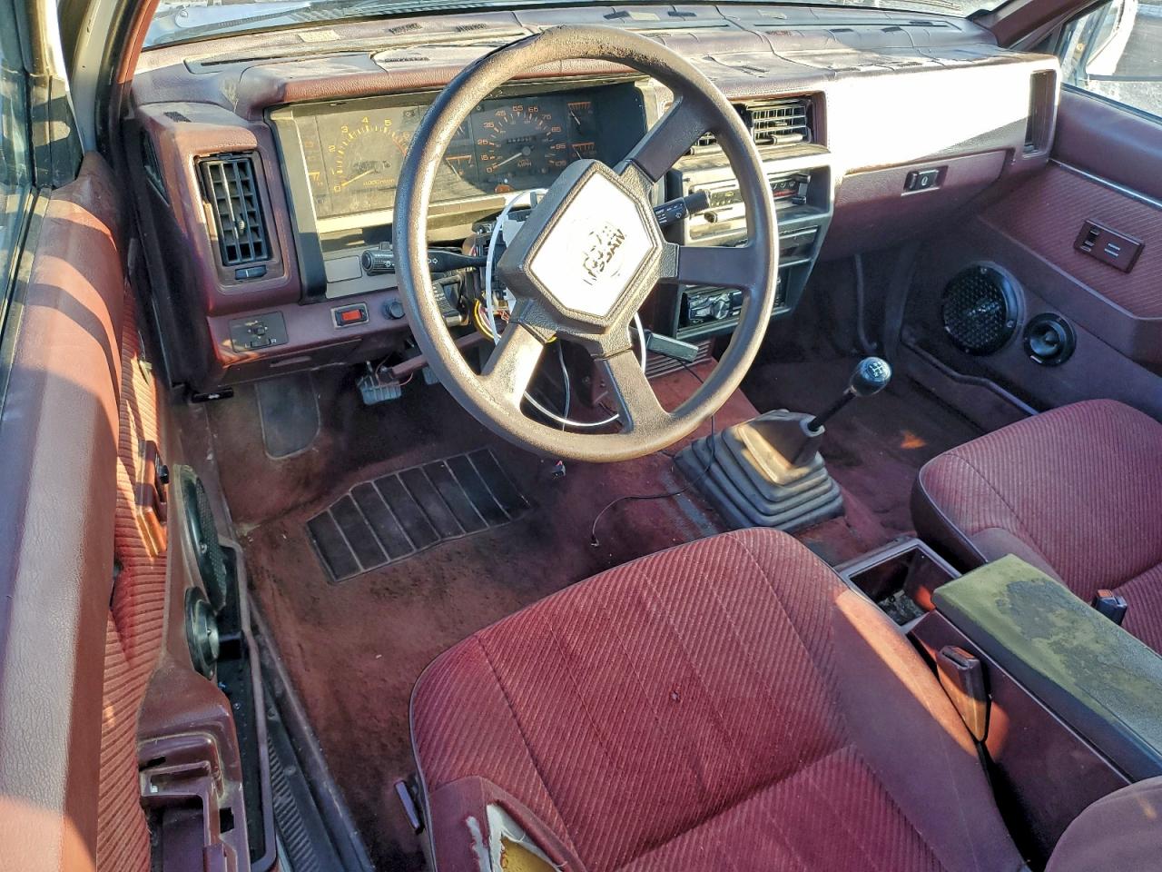 1987 Niss D21 Silver vin: JN6HD16S1HW004067