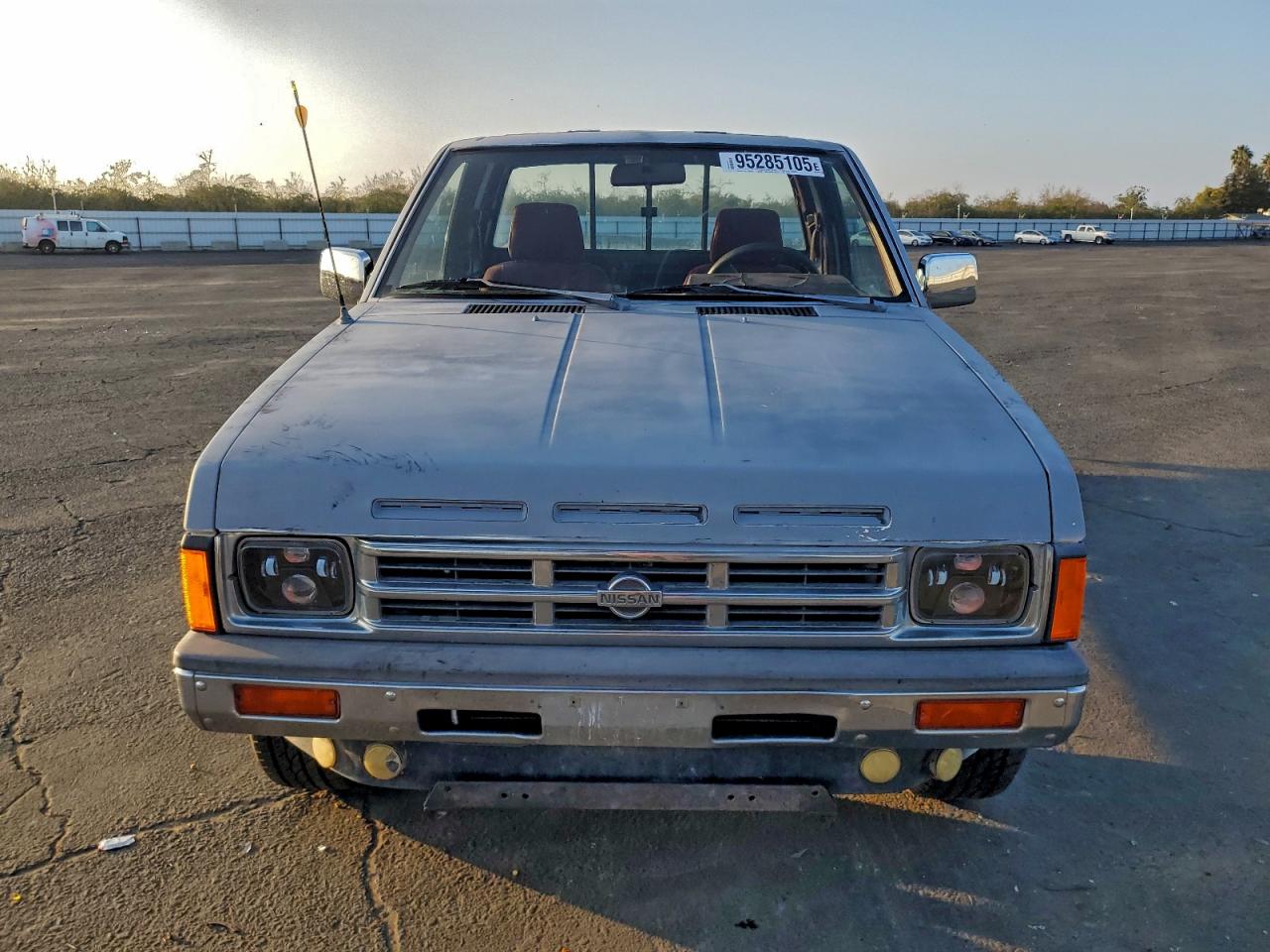 1987 Niss D21 Silver vin: JN6HD16S1HW004067