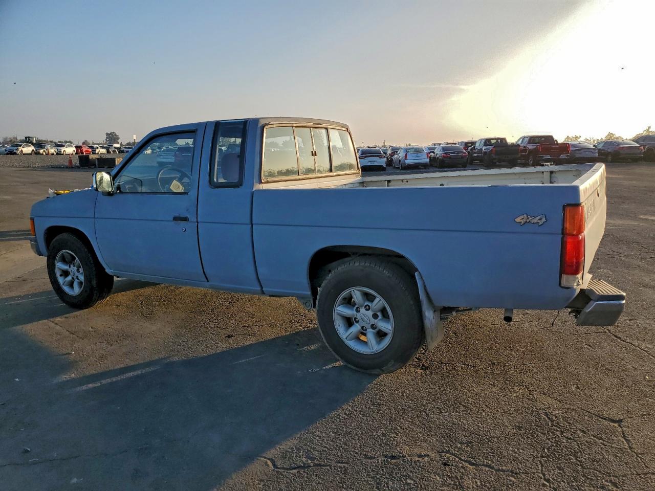 1987 Niss D21 Silver vin: JN6HD16S1HW004067