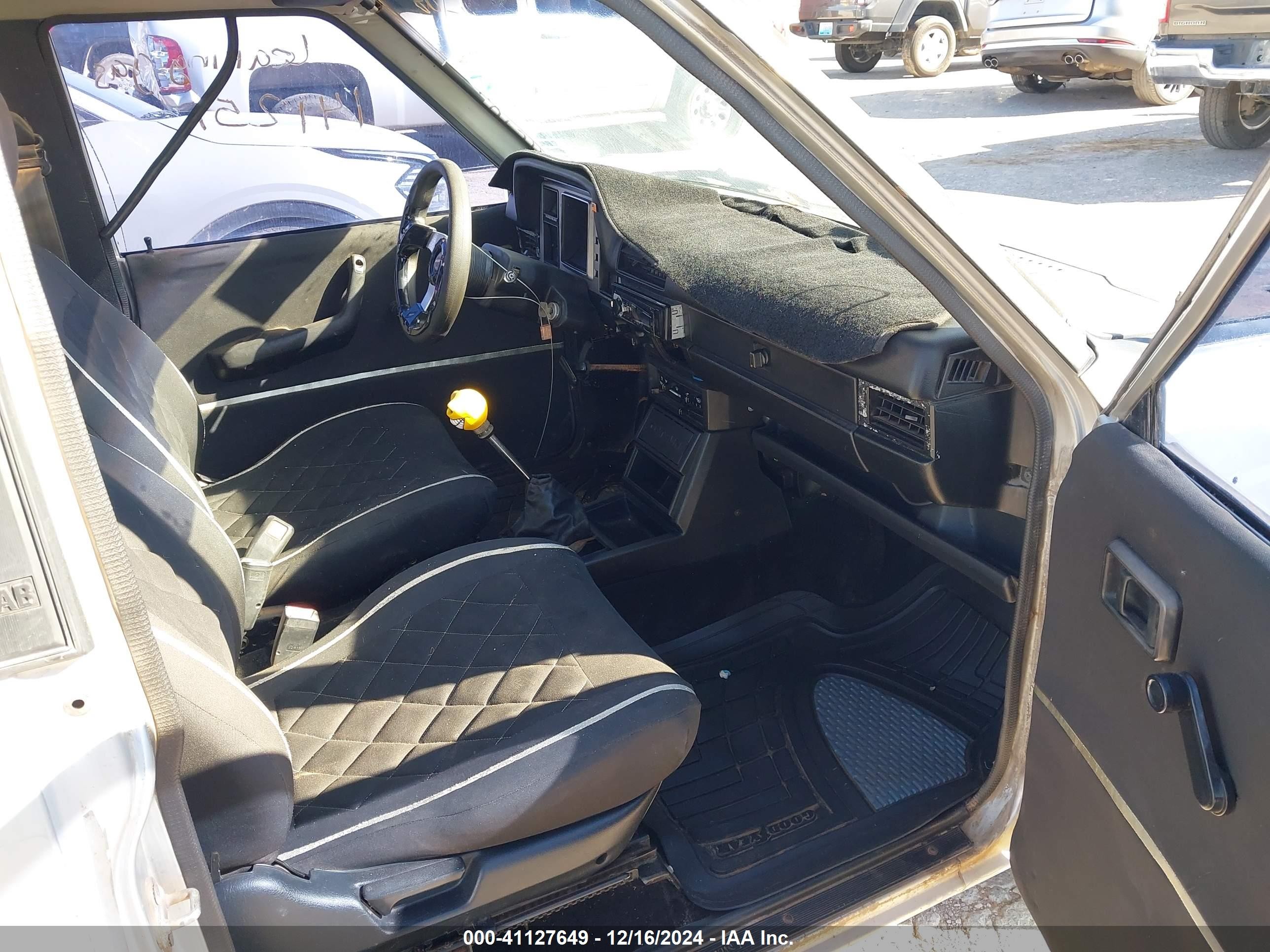 1982 Datsun 720 King Cab Серый vin: JN6MD06S6CW100827