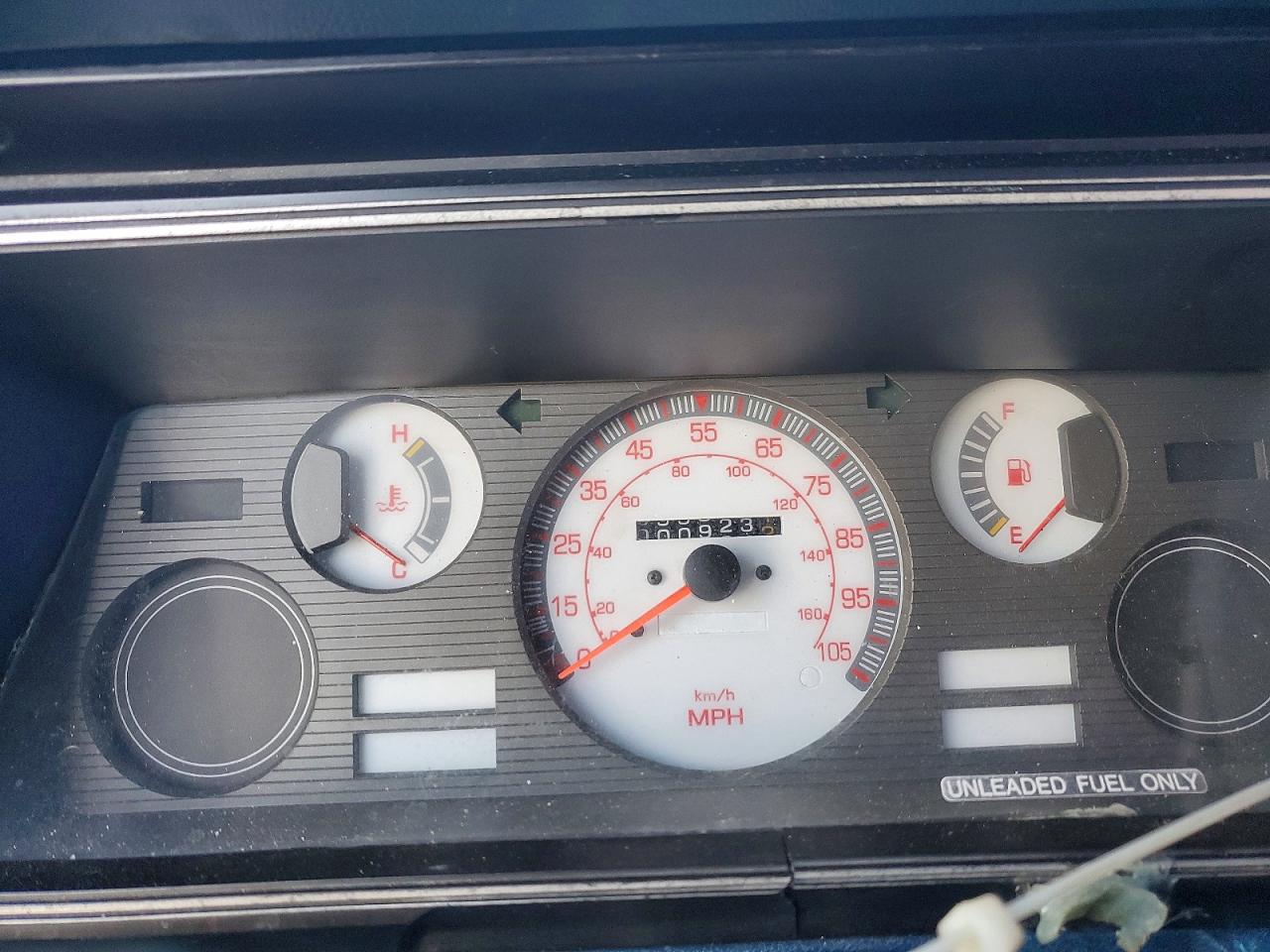 1985 Nissan 720 Blue vin: JN6ND01S1FW017564