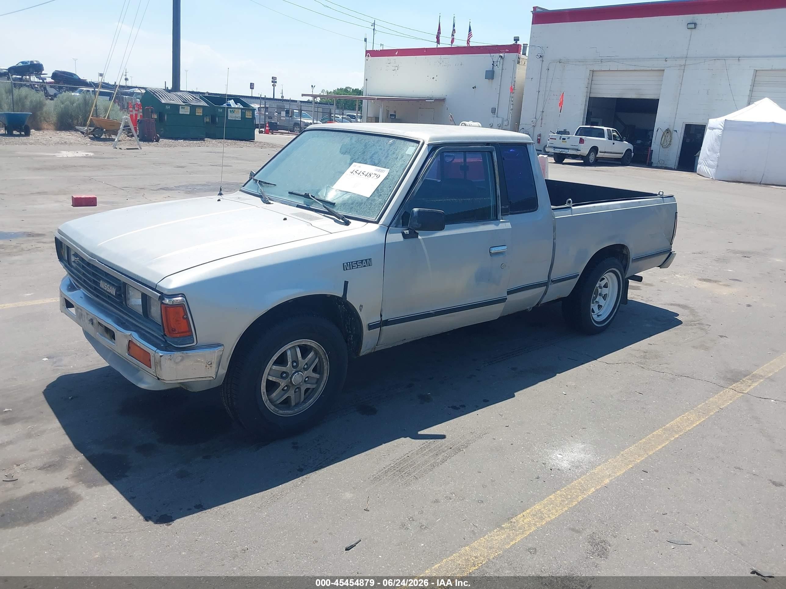 1985 Nissan 720 King Cab Blue vin: JN6ND06S4FW013551
