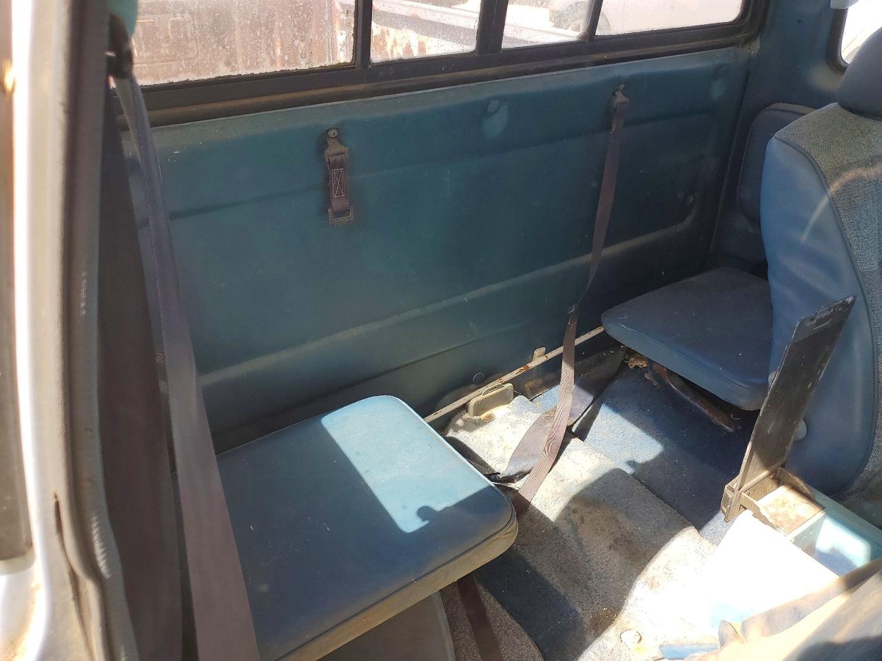 1985 Nissan 720 Blue vin: JN6ND06S5FW016488