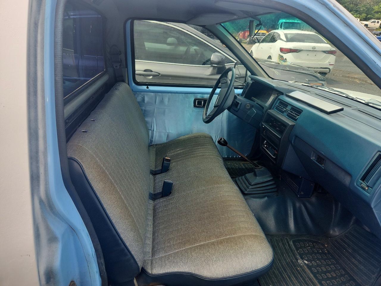 1986 Nissan Truck Base White vin: JN6ND11S3GW023938
