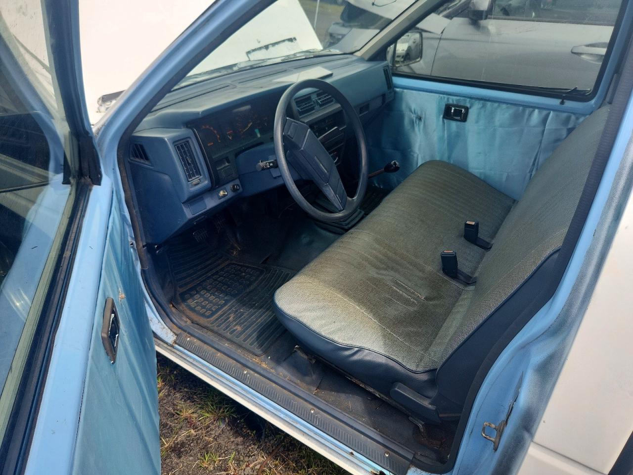 1986 Nissan Truck Base White vin: JN6ND11S3GW023938