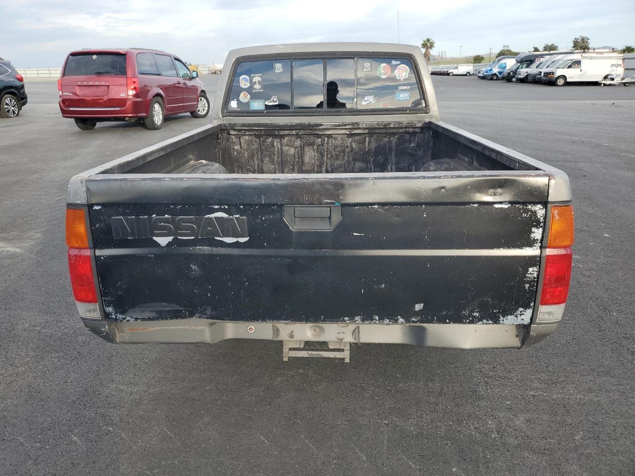 1987 Nissan D21 Short Bed Gray vin: JN6ND11SXHW003798