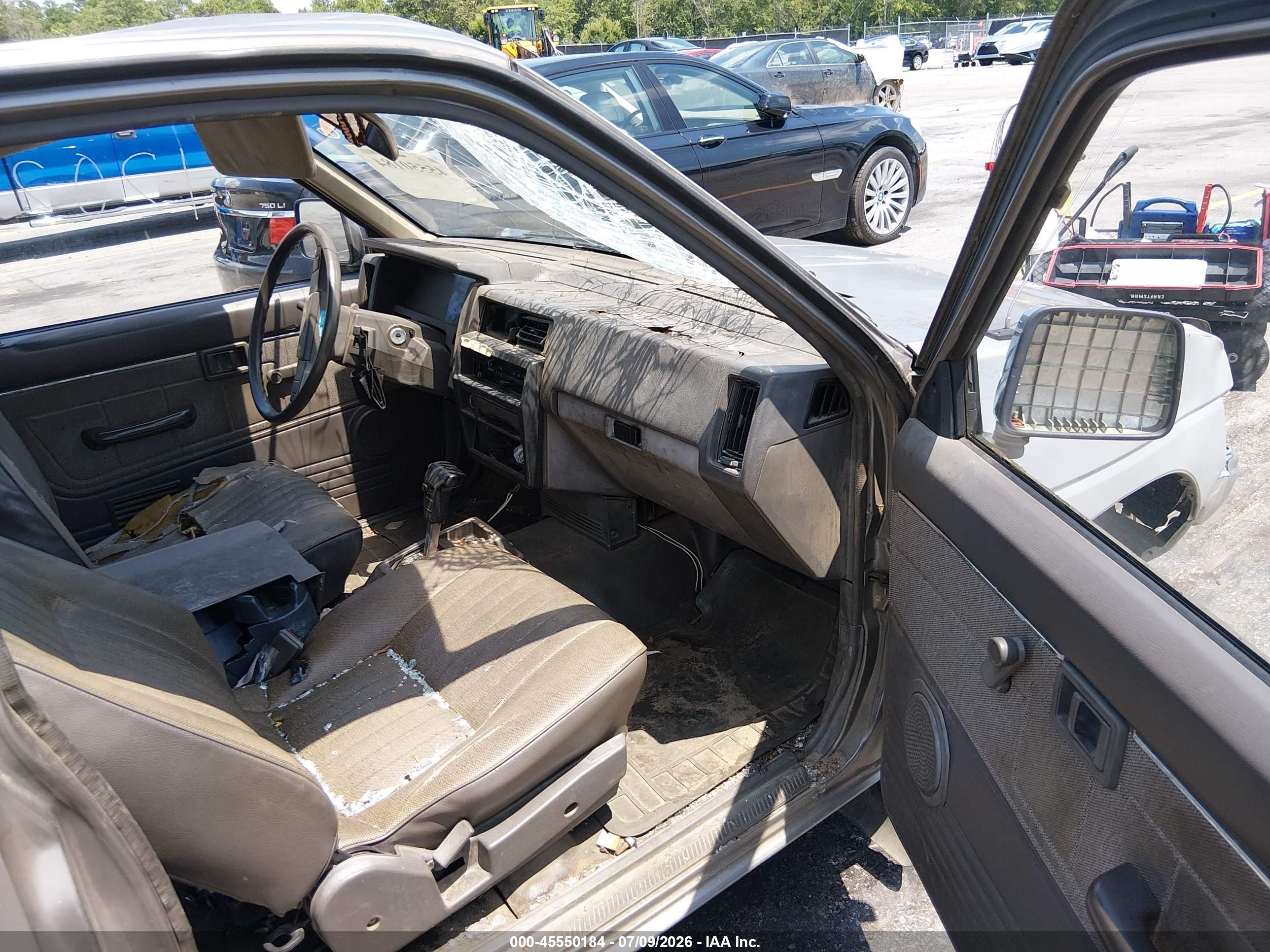 1987 Nissan D21 King Cab Gray vin: JN6ND16S3HW013890