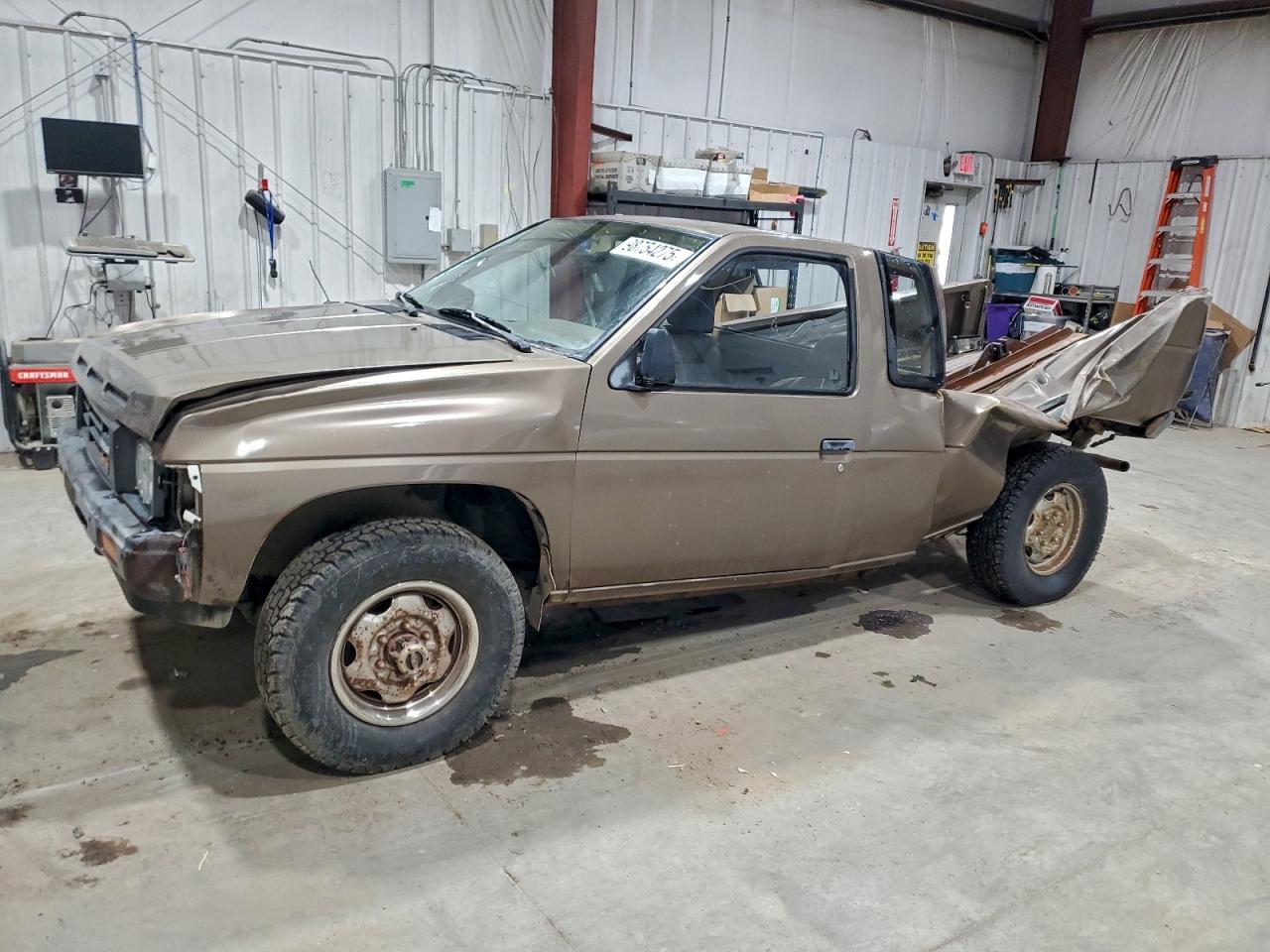 1986 Nissan D21 King Cab Коричневый vin: JN6ND16Y9GW009393
