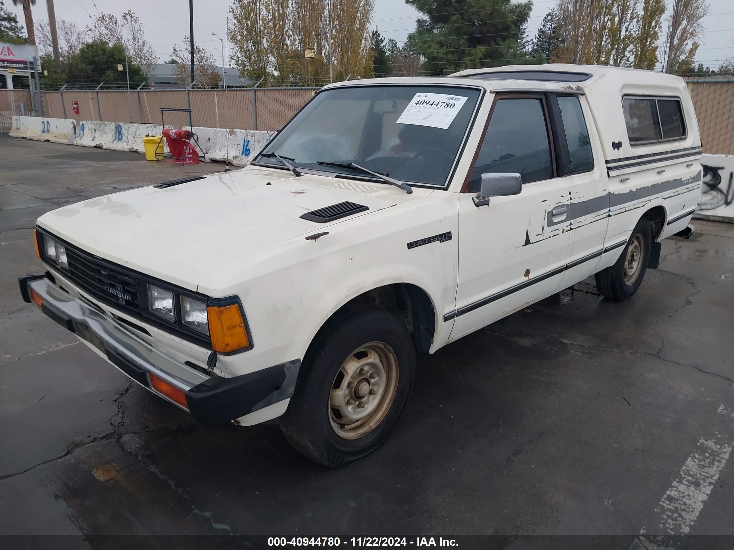 1982 Datsun 720 King Cab White vin: JN6SD06SXCW108890