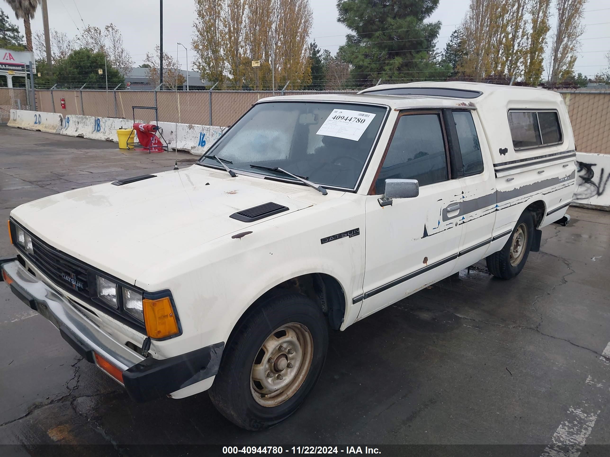 1982 Datsun 720 King Cab White vin: JN6SD06SXCW108890