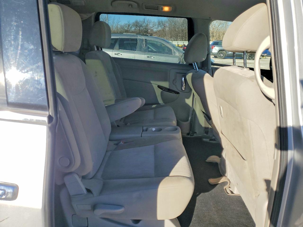 2011 Nissan Quest S Silver vin: JN8AE2KP0B9012423