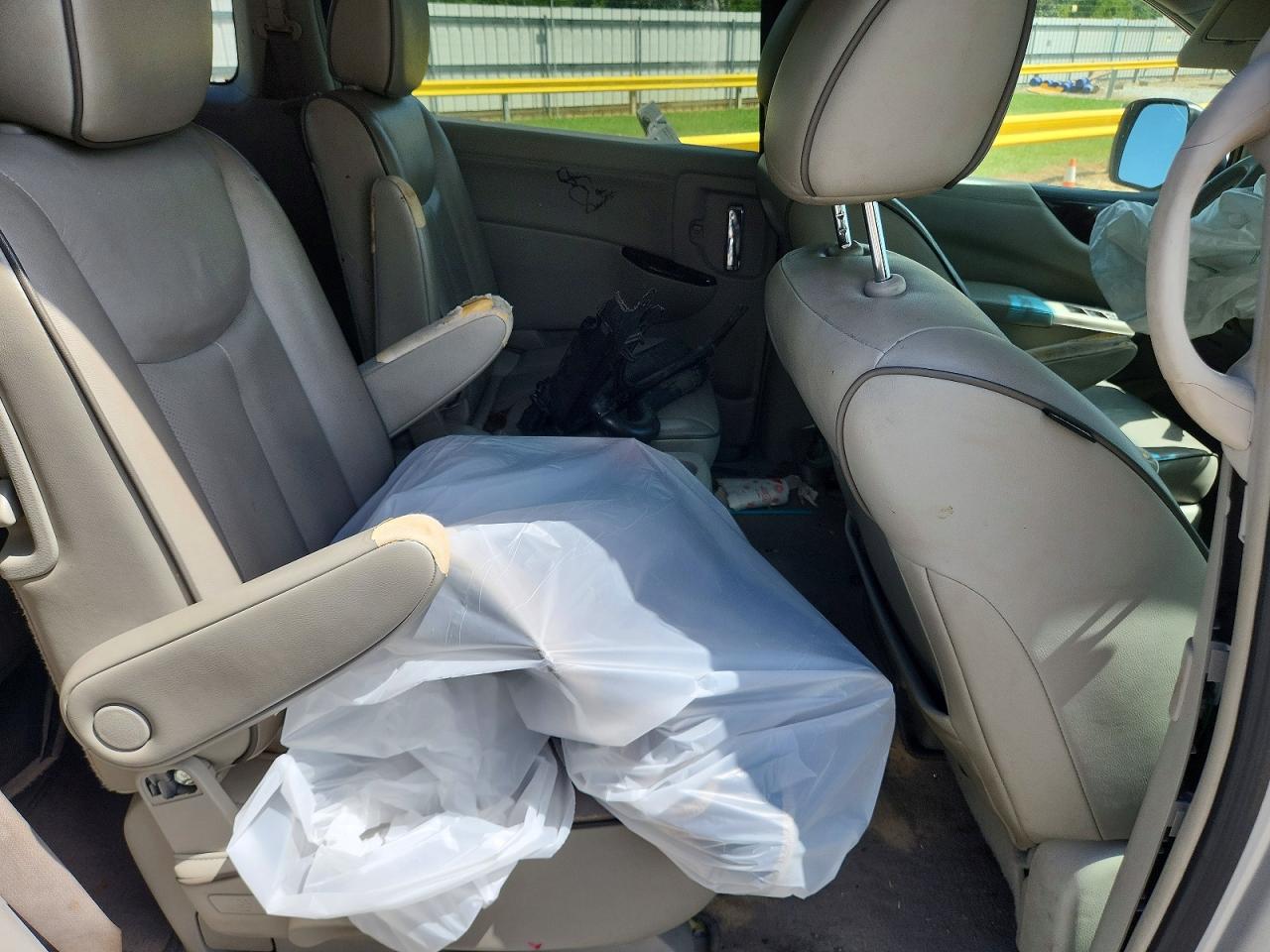 2012 Nissan Quest 3.5 S Silver vin: JN8AE2KP0C9041728