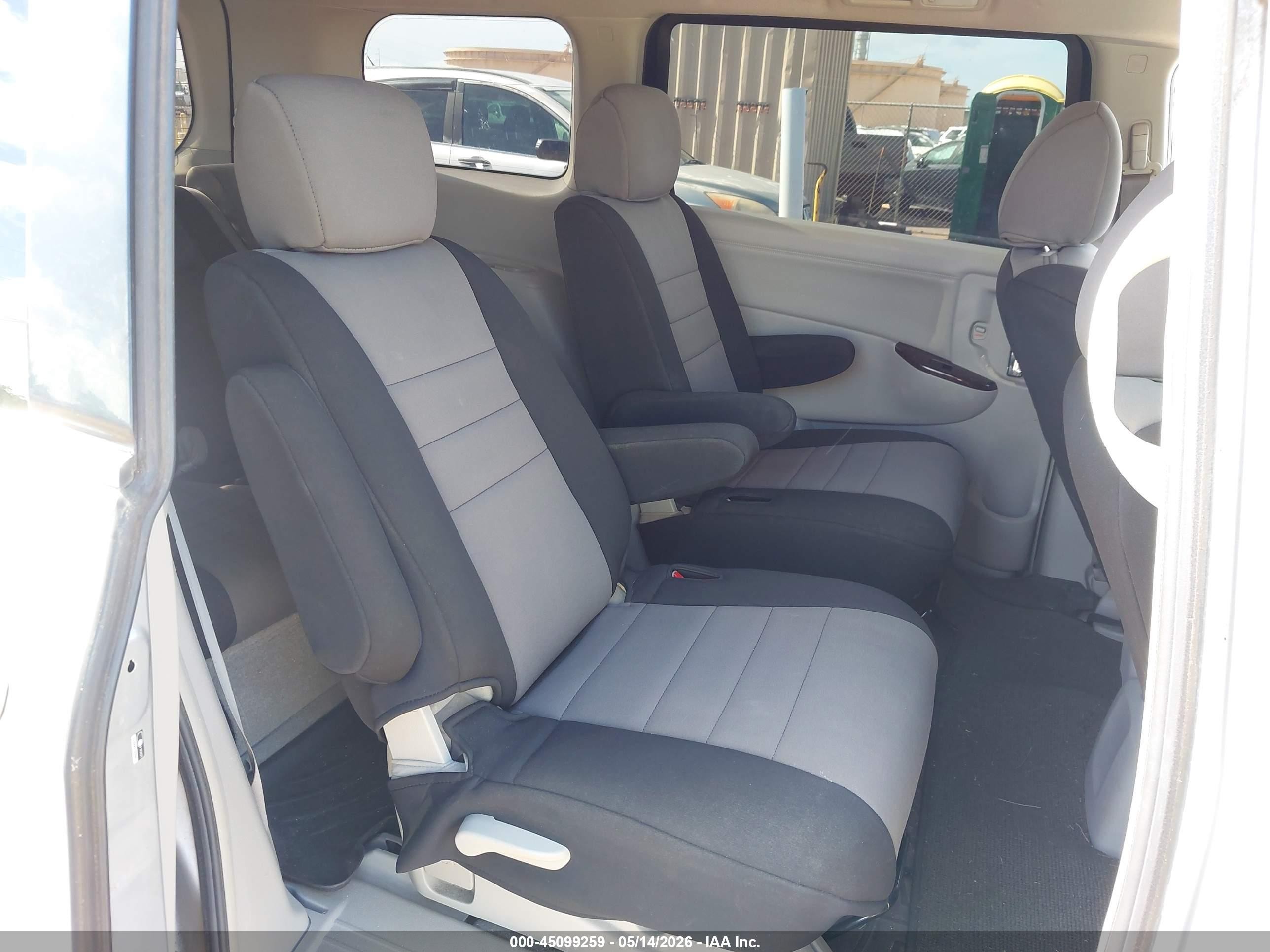 2012 Nissan Quest Sv Silver vin: JN8AE2KP0C9049859