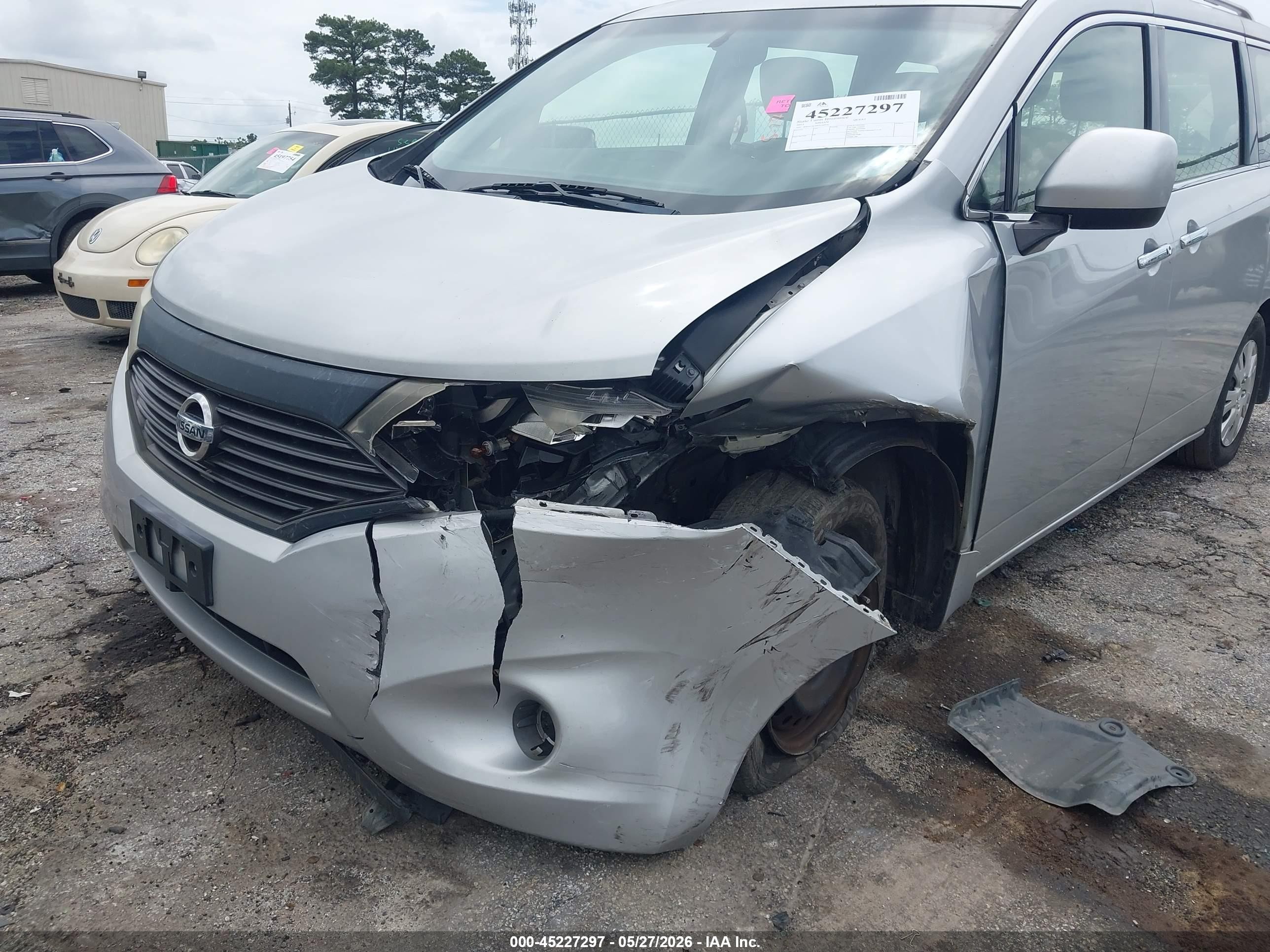 2015 Nissan Quest S Silver vin: JN8AE2KP0F9124936