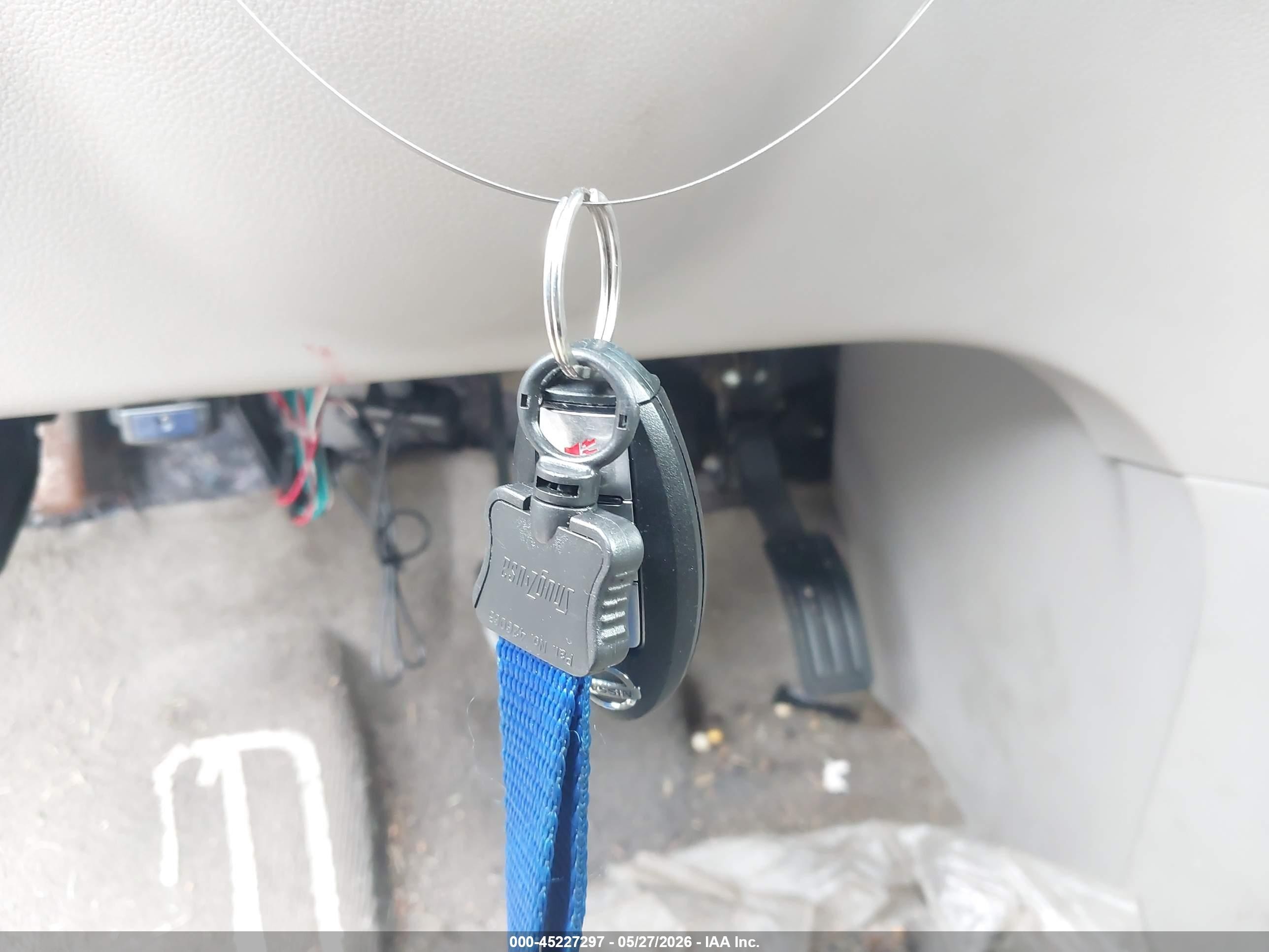 2015 Nissan Quest S Silver vin: JN8AE2KP0F9124936