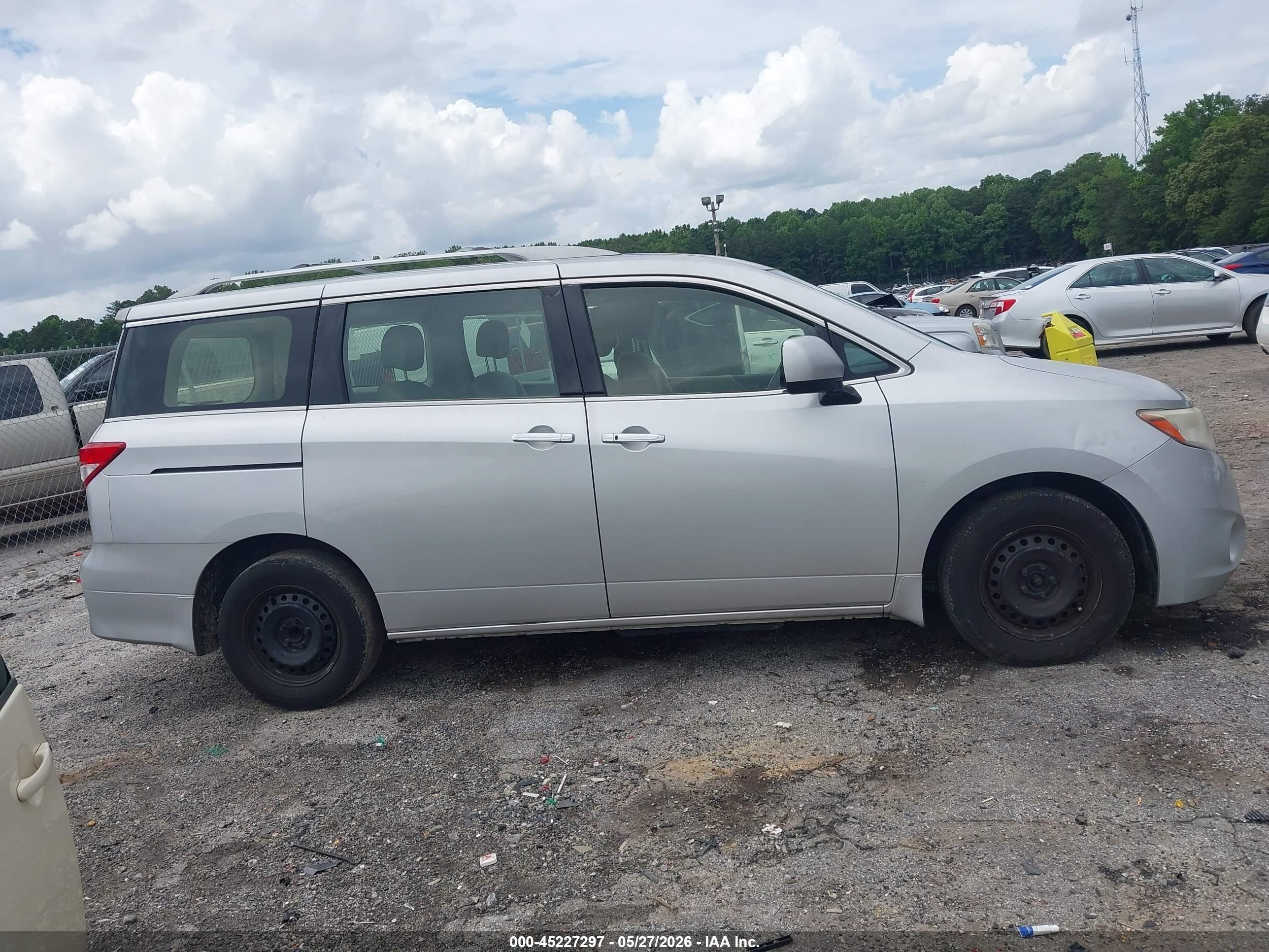 2015 Nissan Quest S Silver vin: JN8AE2KP0F9124936